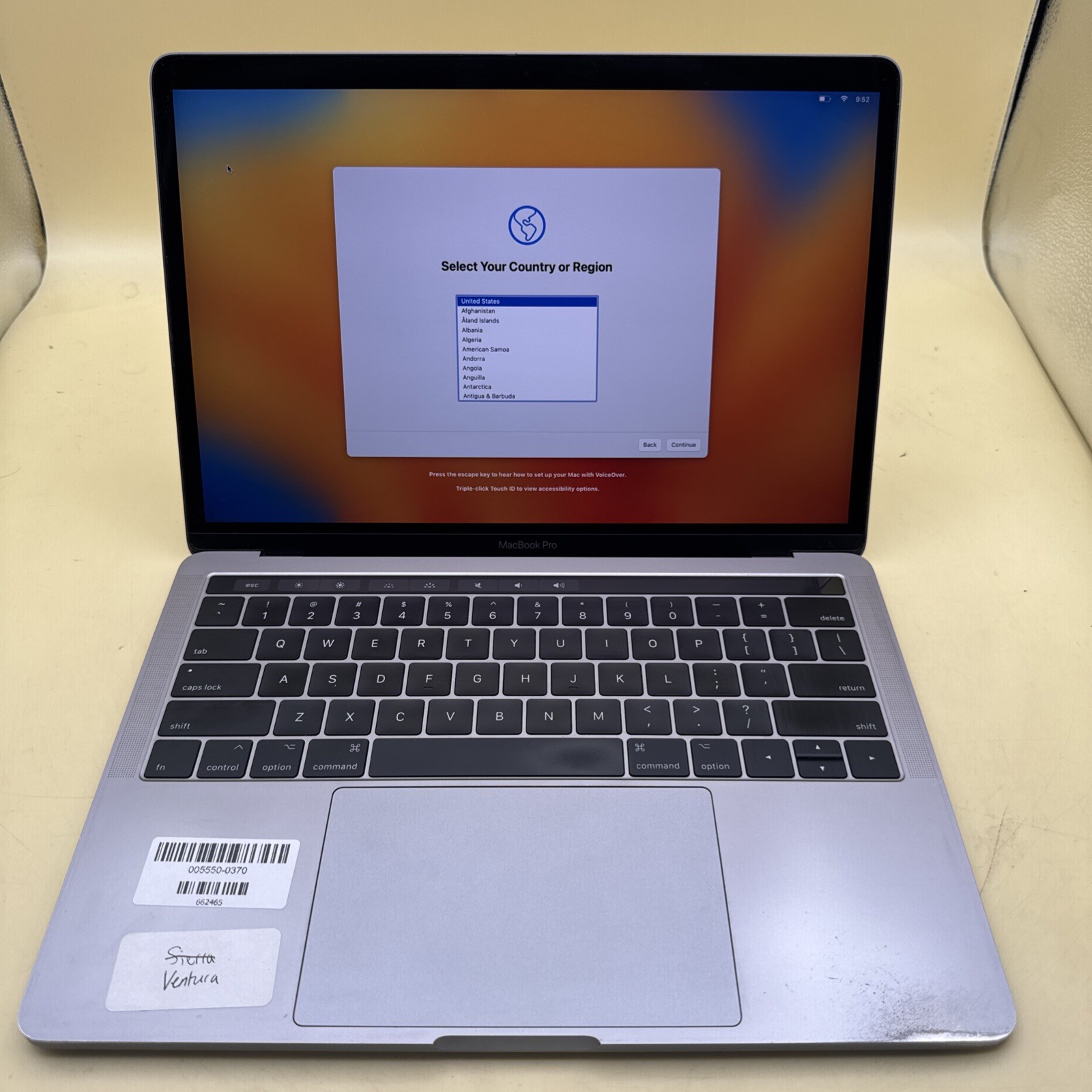 Apple MacBook Pro 13" 2017 Touch Bar i5-7267U 3.1GHz 8GB 256GB SSD - A1706