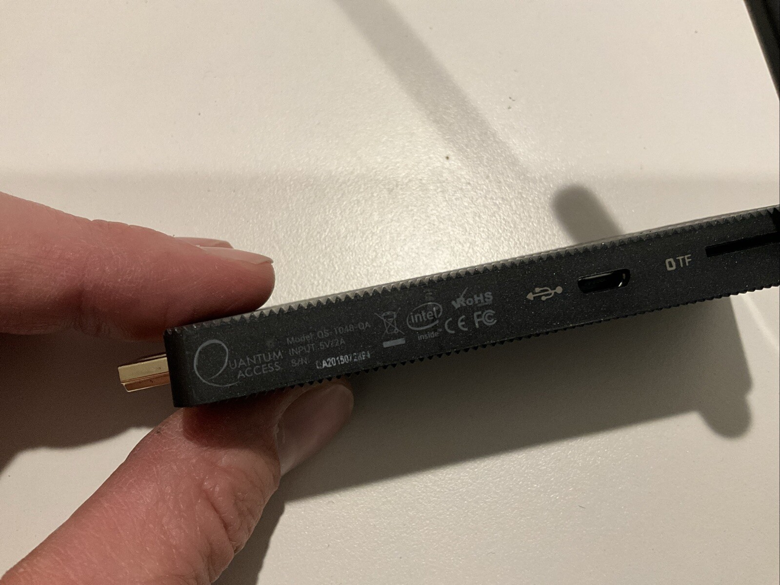 Azulle Quantum Access Fanless Mini PC Stick (A-1048-QA) Built in Wi-Fi and BT