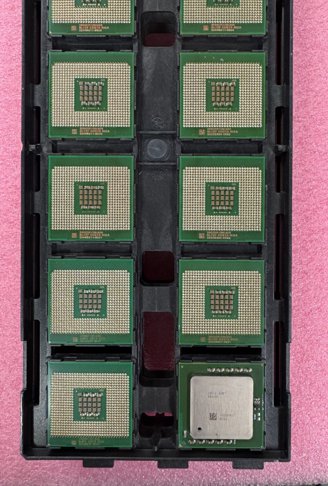 VINTAGE Intel Xeon 3.0GHz/2MB/800MHz Socket 604 CPU w/ or w/o original HeatSink
