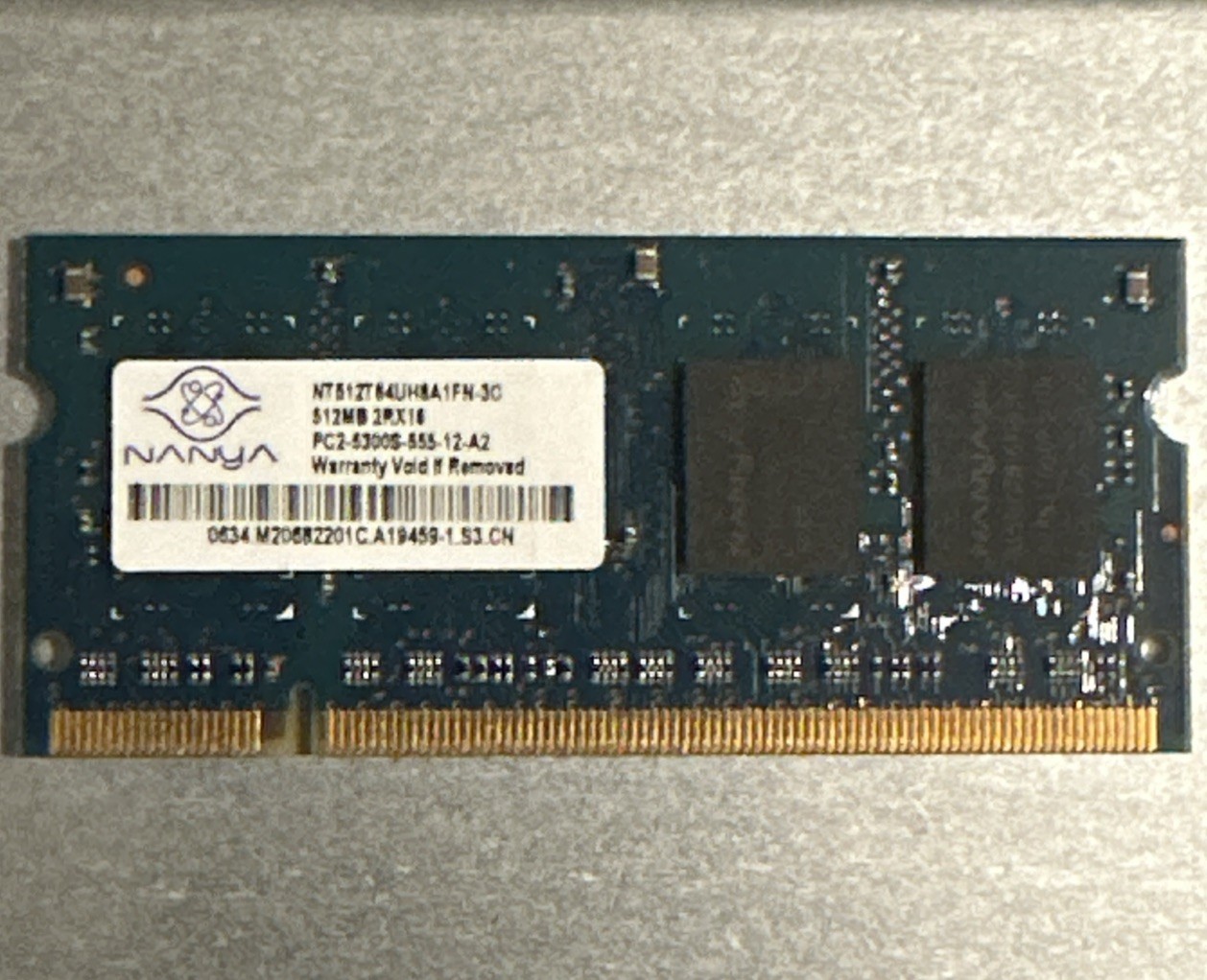 NT512T64UH8A1FN-3C OEM NANYA LAPTOP MEMORY 512MB PC2-5300S-555-12-A2 (CA61)