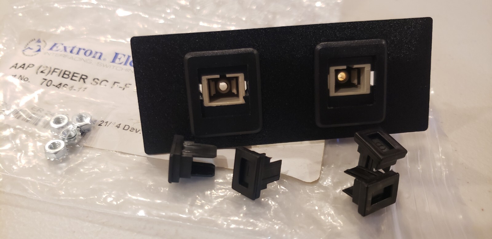 Extron AAP (2)FIBER SC F-FBLK (DBL) Two Fiber SC Female-Female Barrels 70-464-11