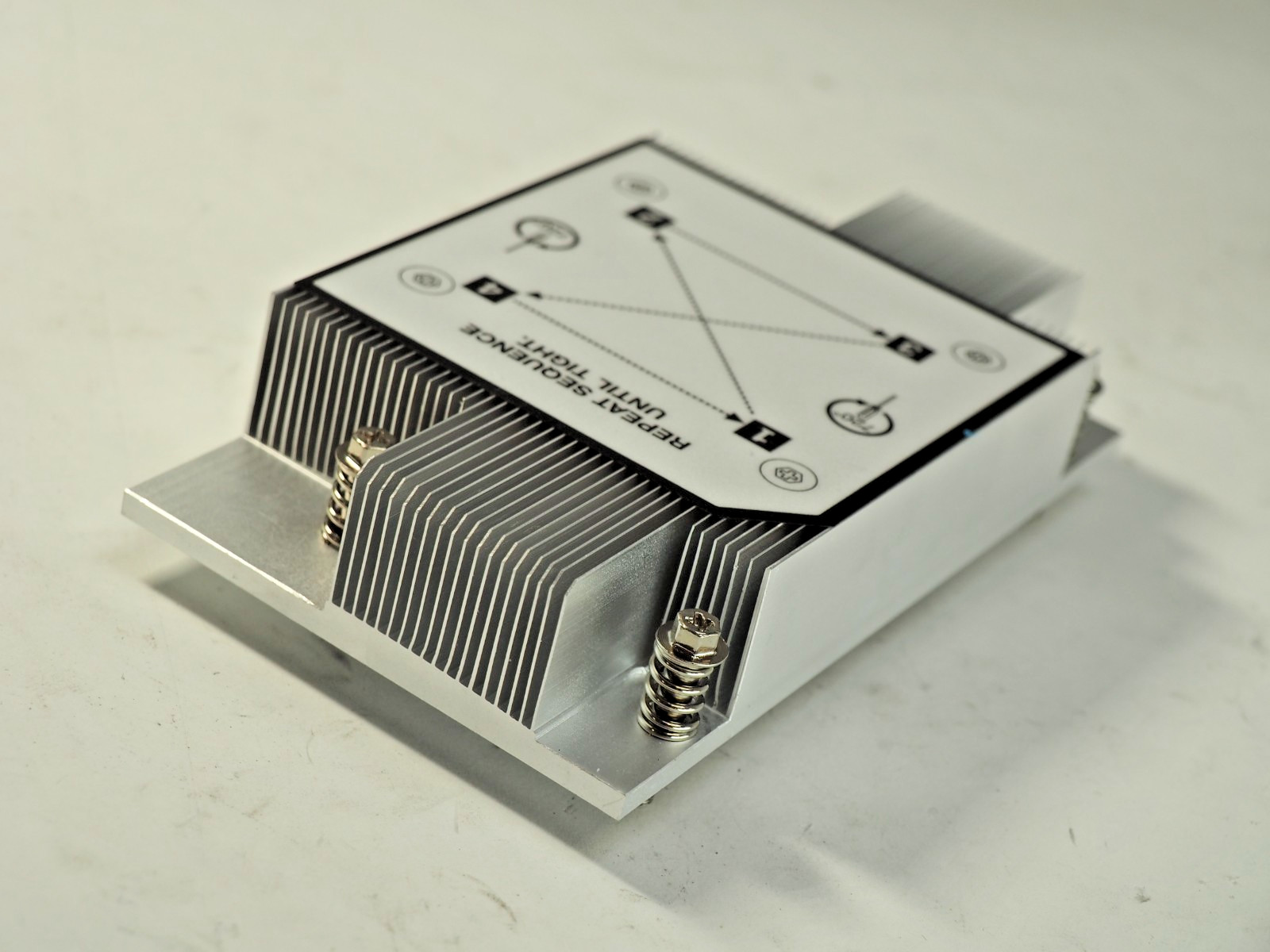 Lenovo ThinkSystem SR250 80W Server Heatsink FRU 01GT978