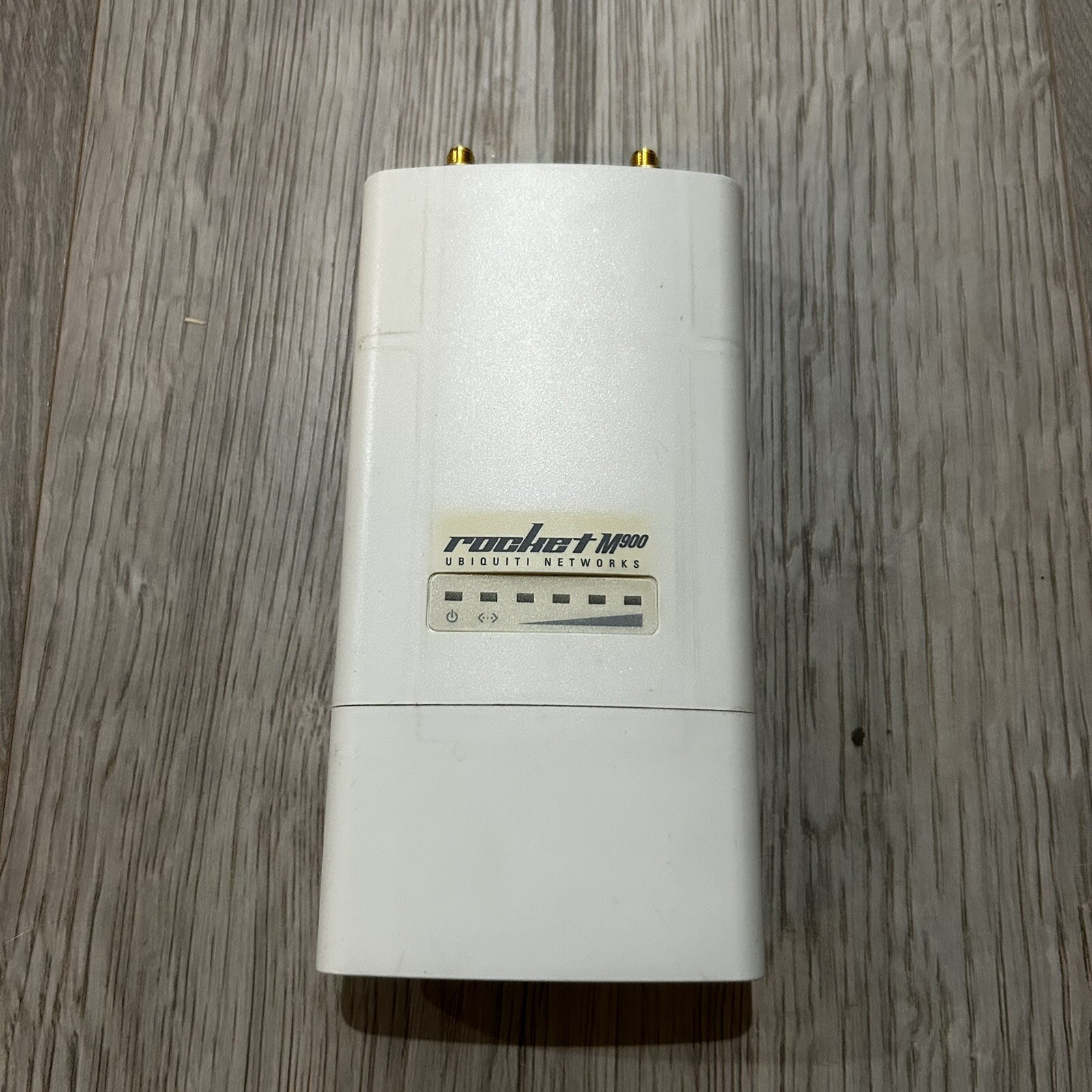 Ubiquiti Rocket M900 M9 900MHz Hi Power AirMax Access Point