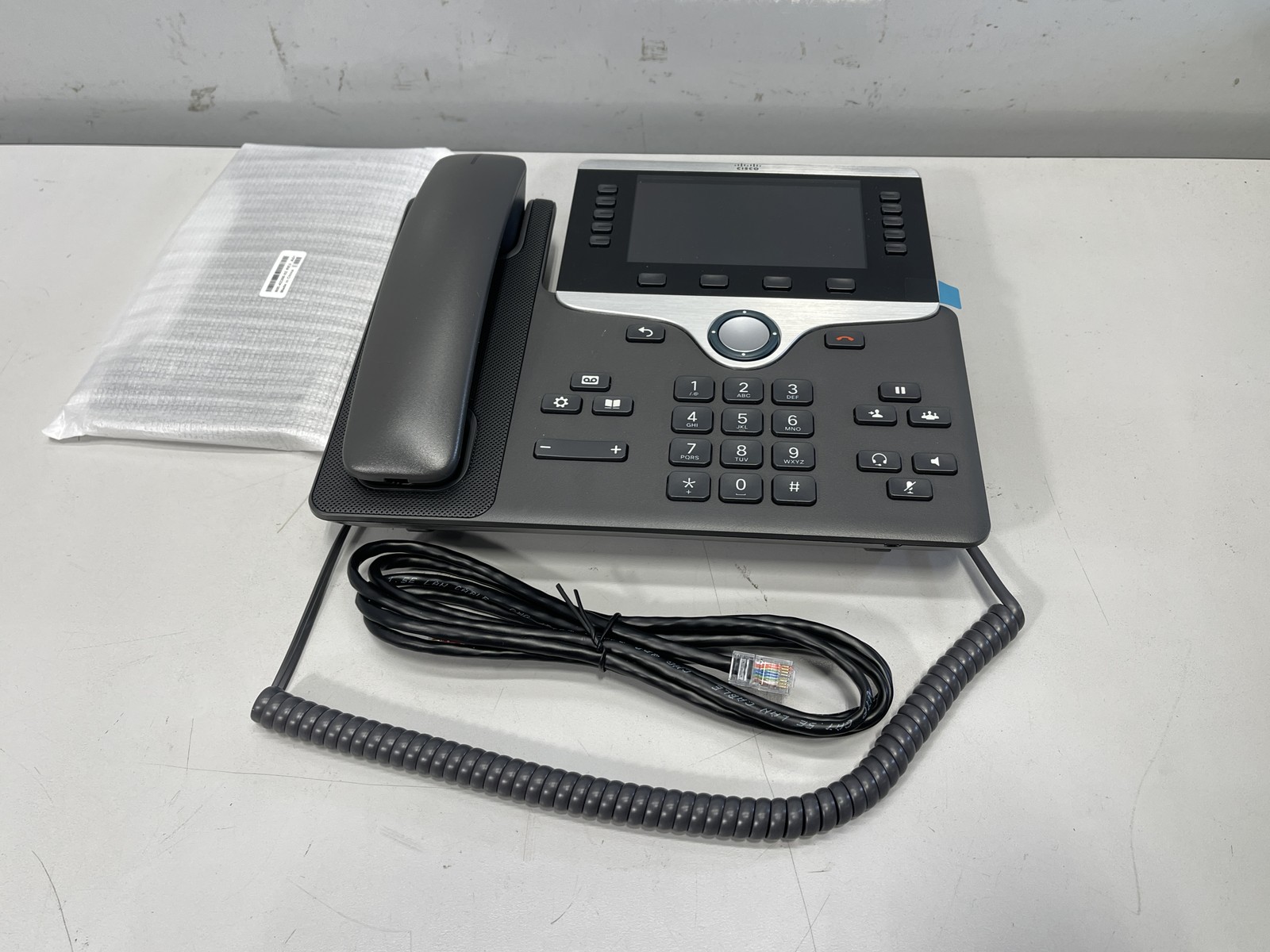 Cisco IP Phone 8851 with Multiplatform Firmware - Charcoal (CP-8851-3PCC-K9)