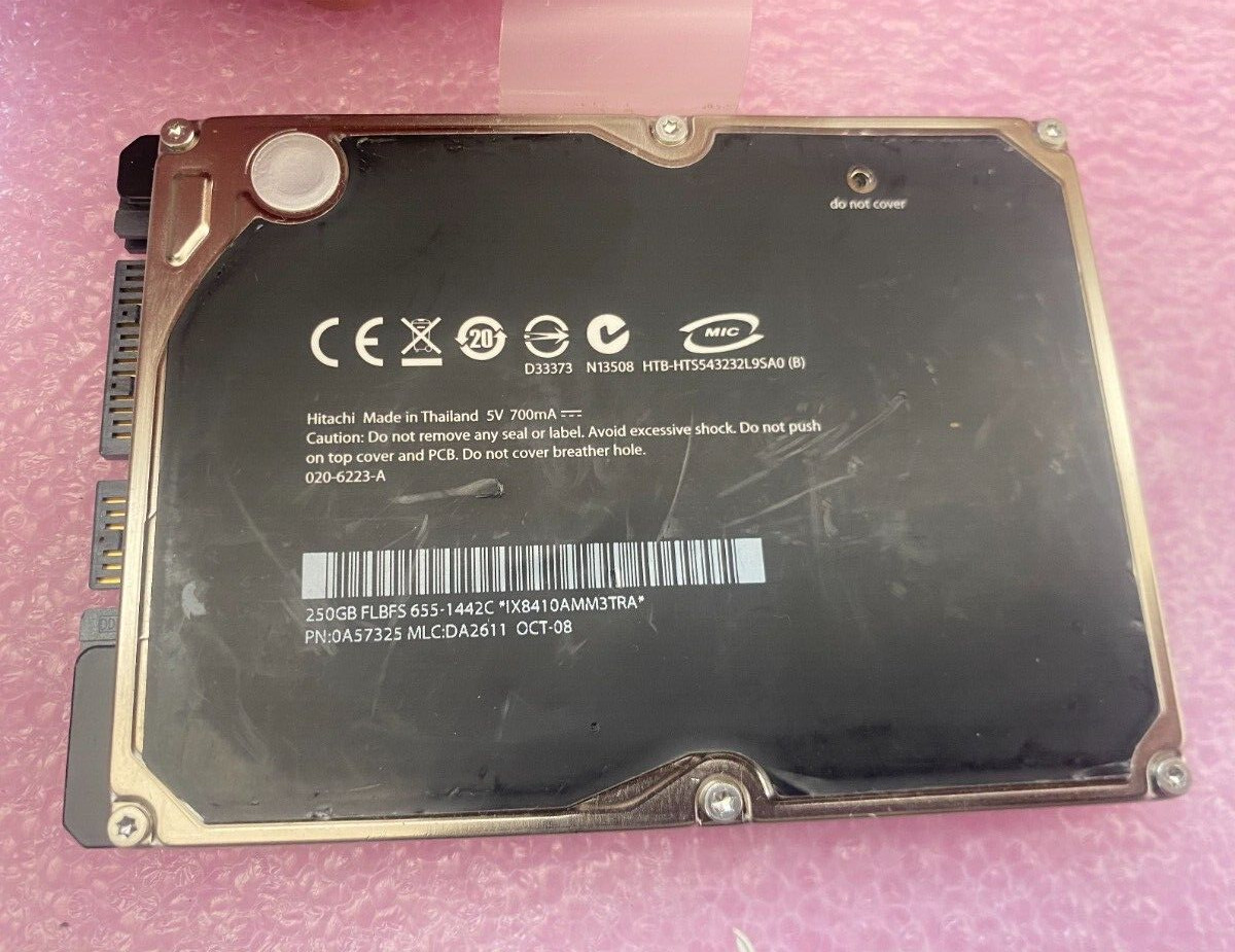 Hitachi 250GB HTB-HTS543232L9SA0 SATA / 8MB Cache 5400 RPM Laptop HDD
