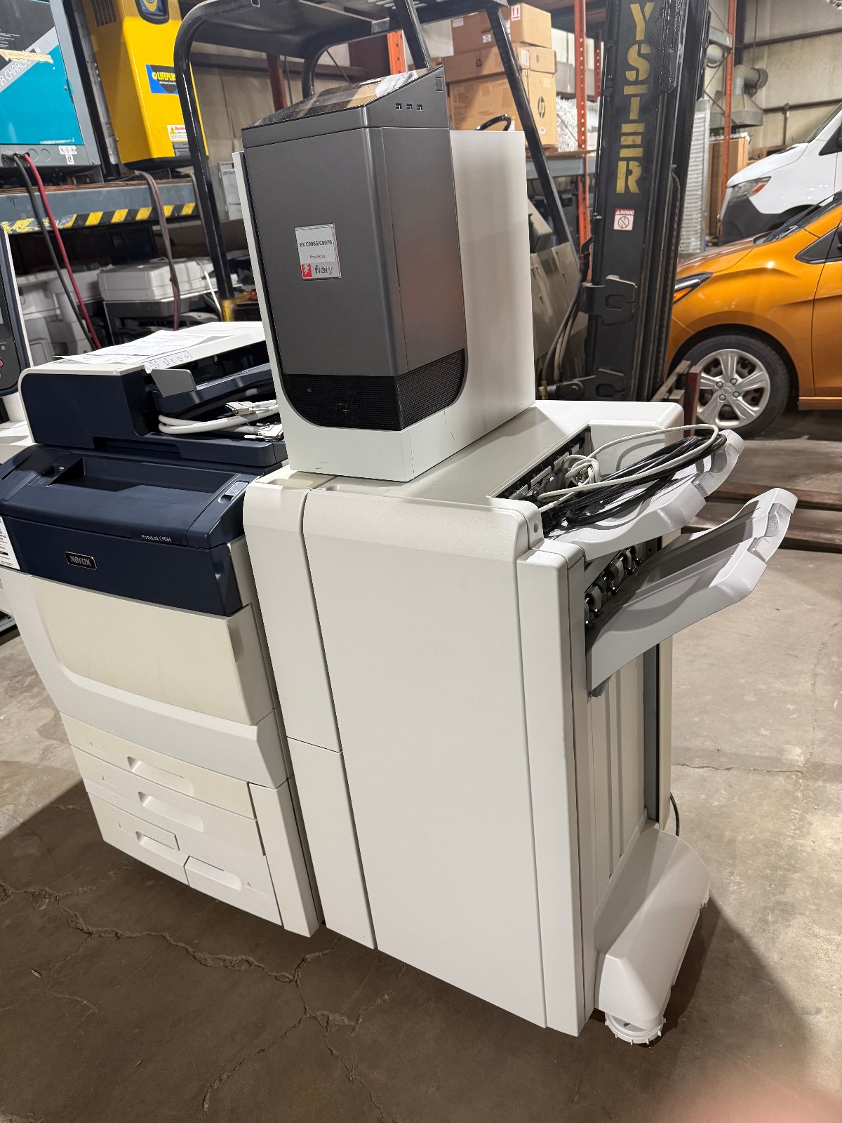 Xerox PrimeLink C9065 - EX C9065/C9070 Fiery Controller - BR Finisher