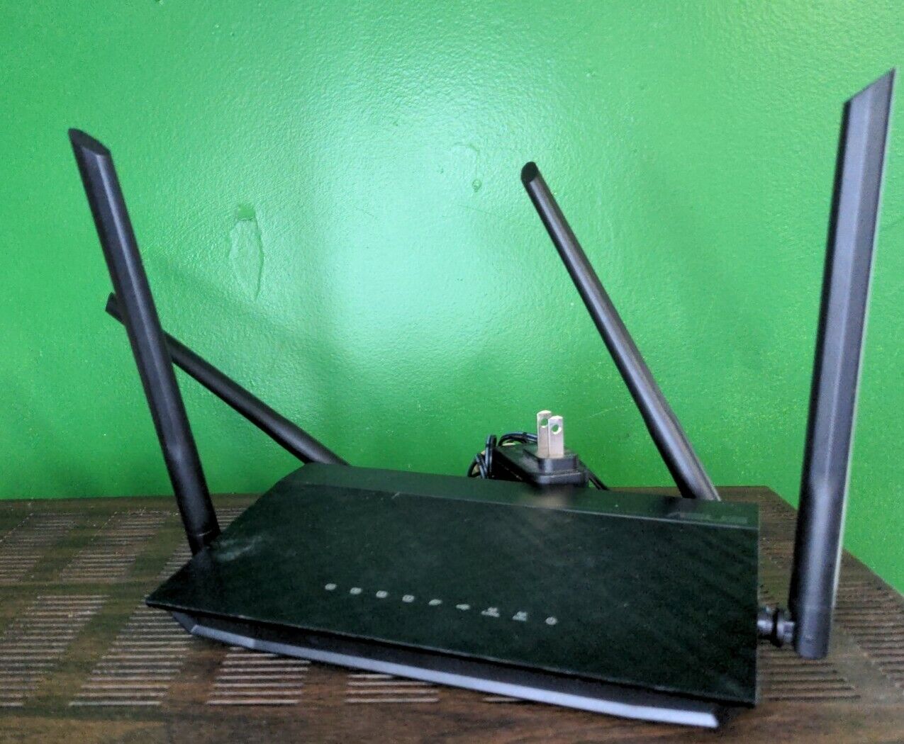 ASUS RT-AC1200 V2 Wireless Dual Band Router r2