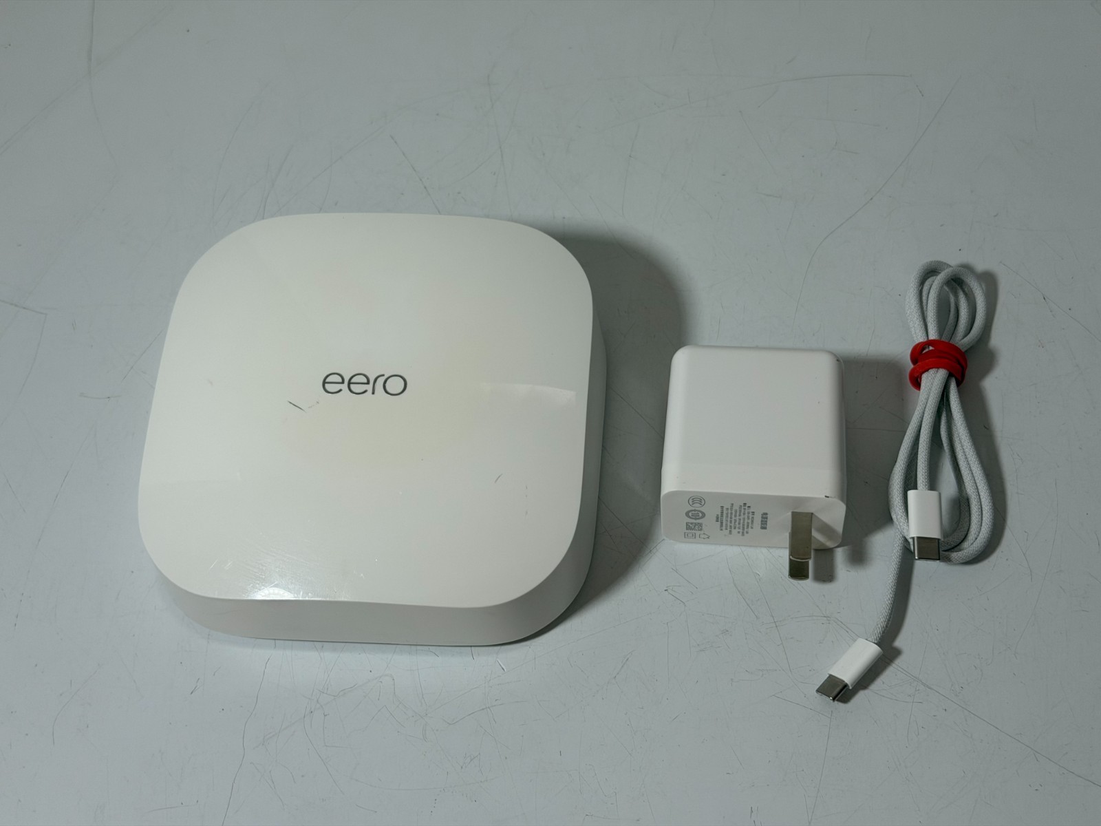 EERO PRO 6 Wifi 6 Mesh Wireless Router K01000 1with Power Cable