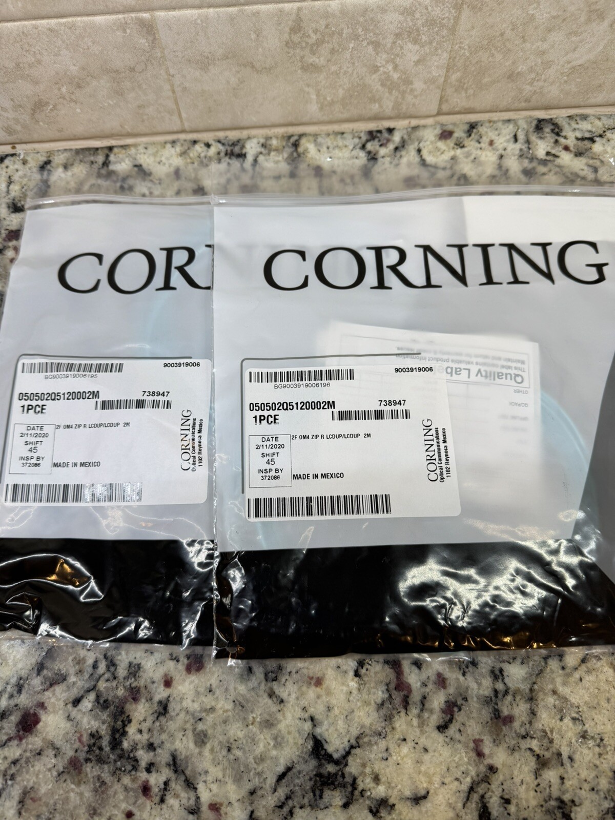 Corning 050502Q5120002M 2F OM4 ZIP R LCDUP/LCDUP 2M LOT OF (2)