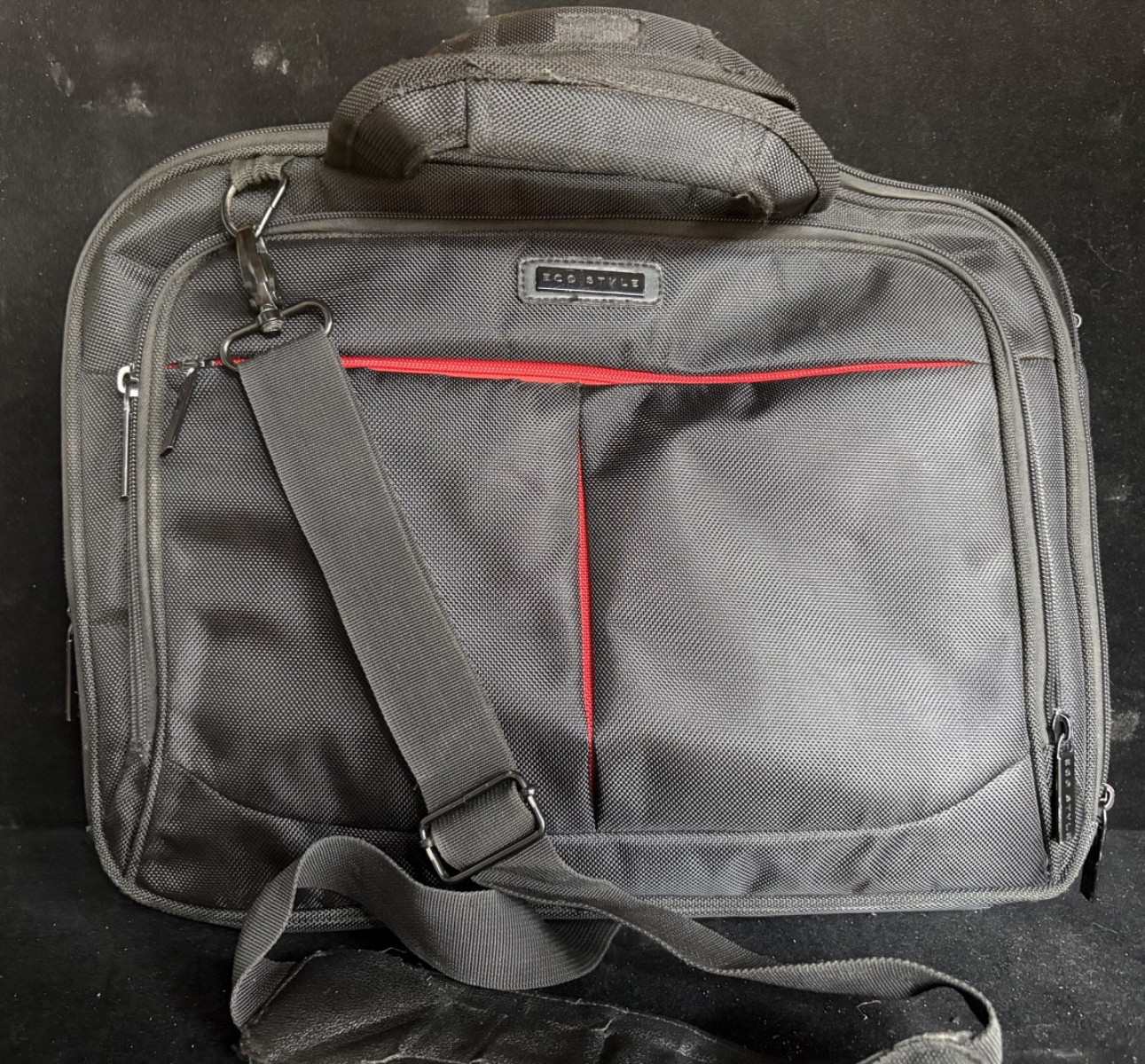 Eco Style Pro Tech 16 Inches Topload Laptop Carrying Case - Black - EPRT-TL15