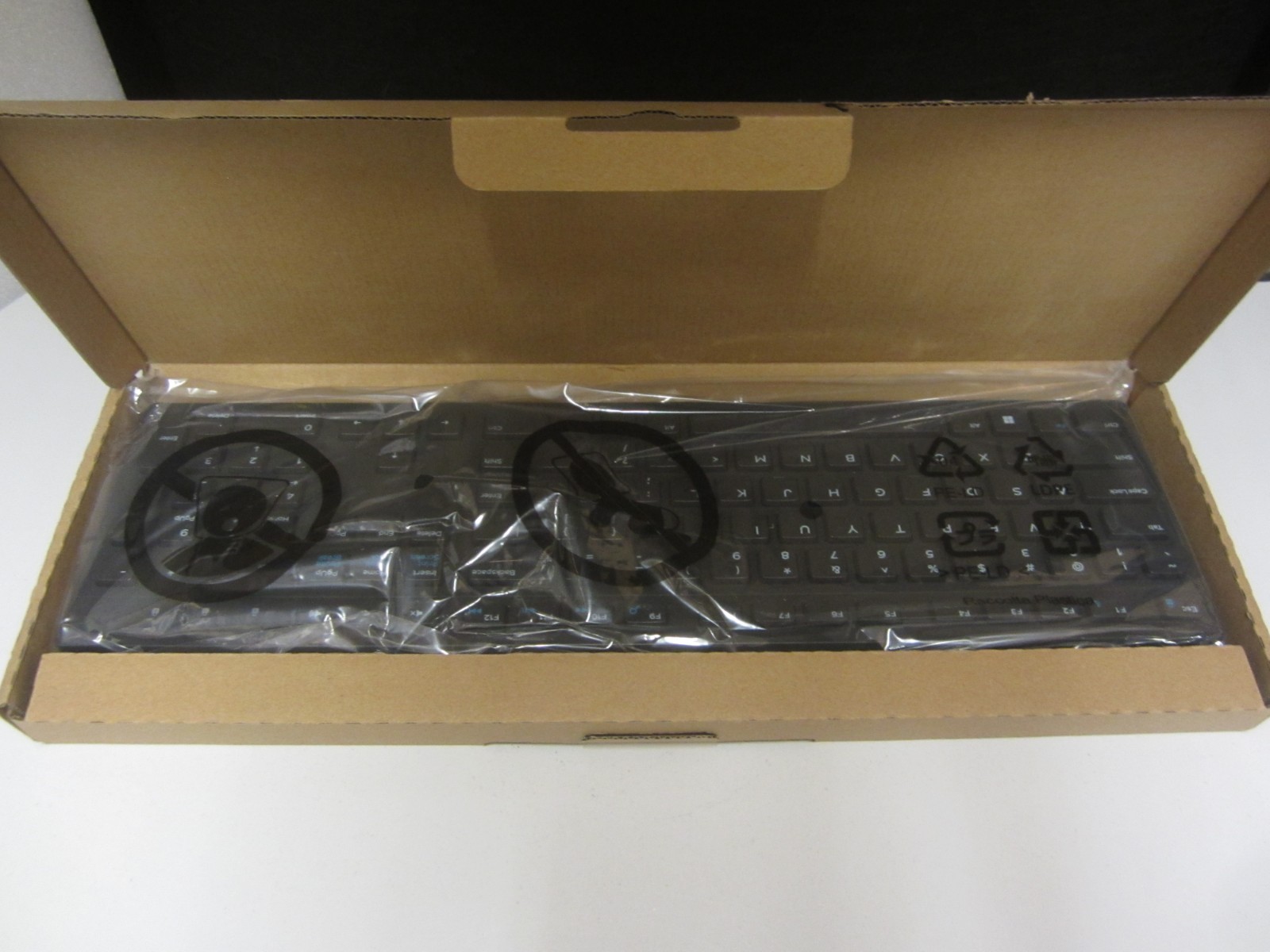 Dell USB Keyboard Model kb216p1 - New Open Box 