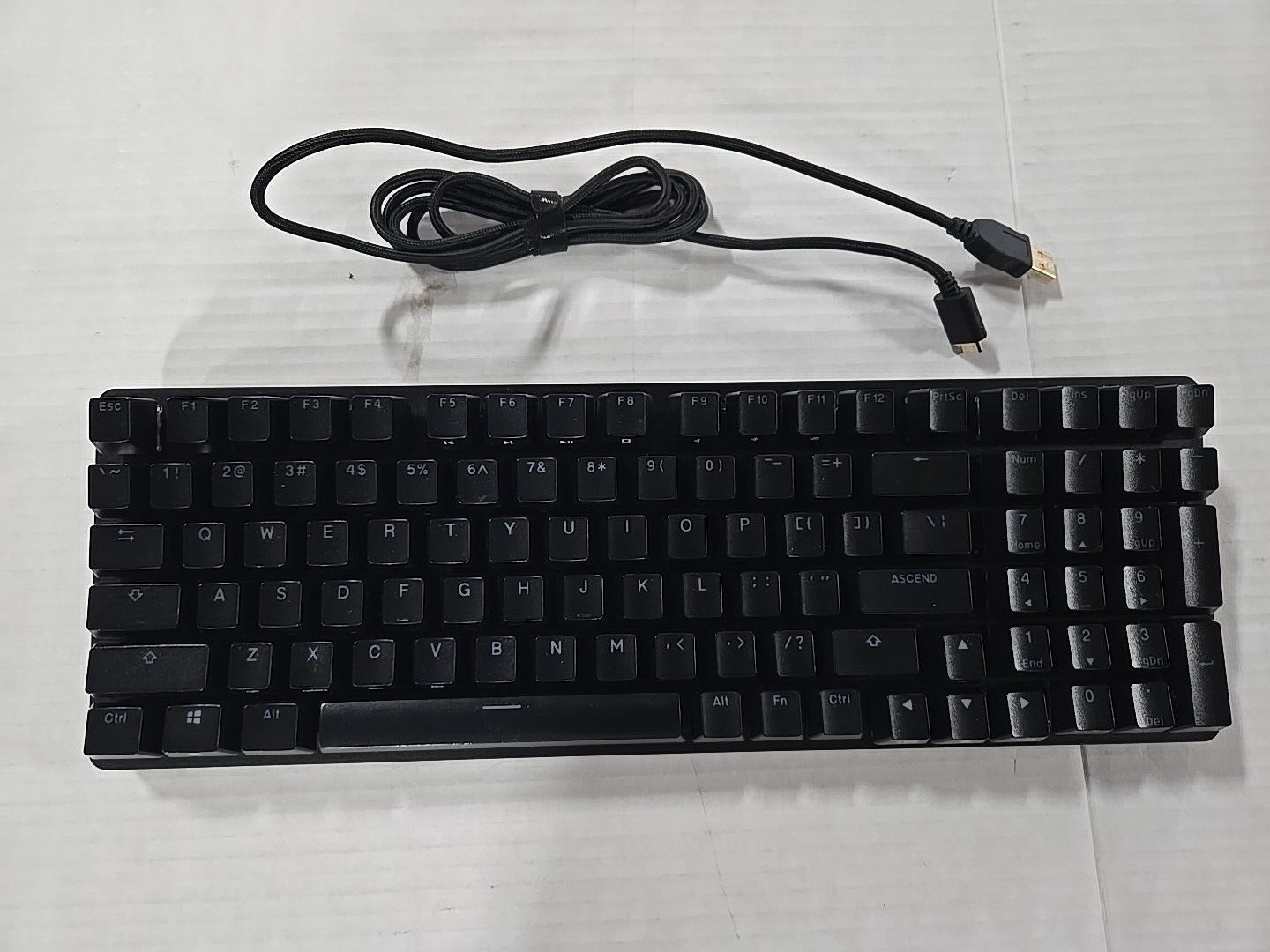 GLORIOUS GMMK 2 Gaming Mechanical Keyboard Hotswap Cherry Mx Style 96% - Black