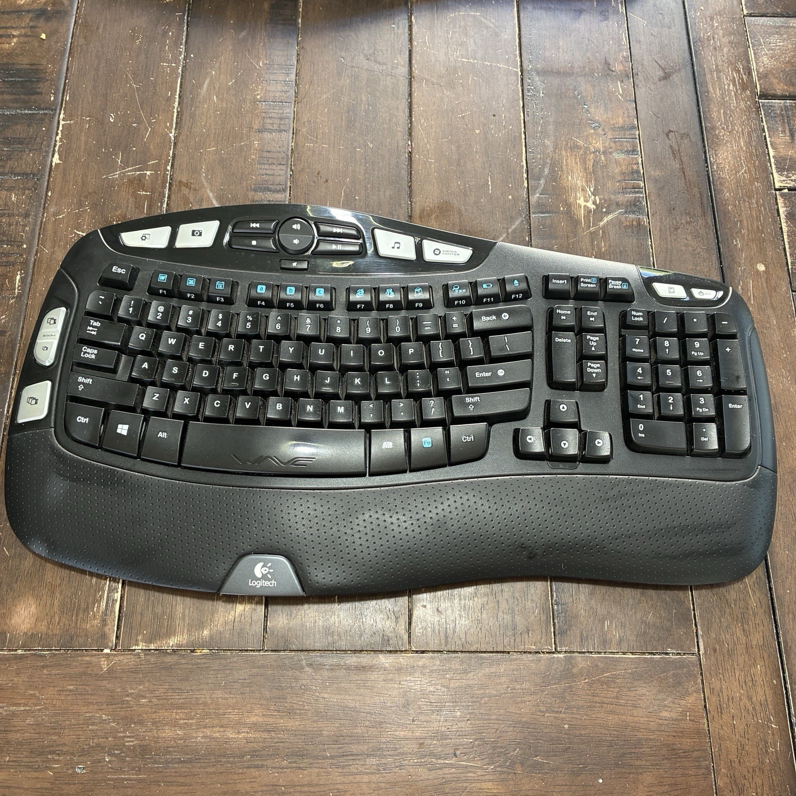 Logitech K350 ( Y-RBN90 ) Wireless Comfort Wave Ergonomic Keyboard NO RECIEVER