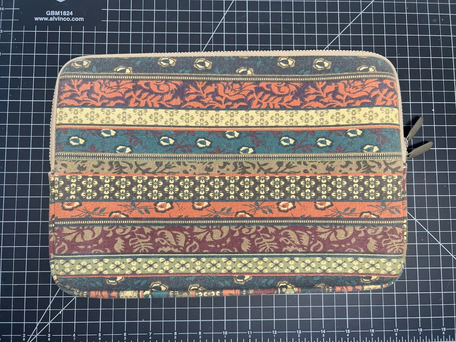 PLEMO Bohemian Pattern Multi Color Zip-around Laptop Case Suede Interior