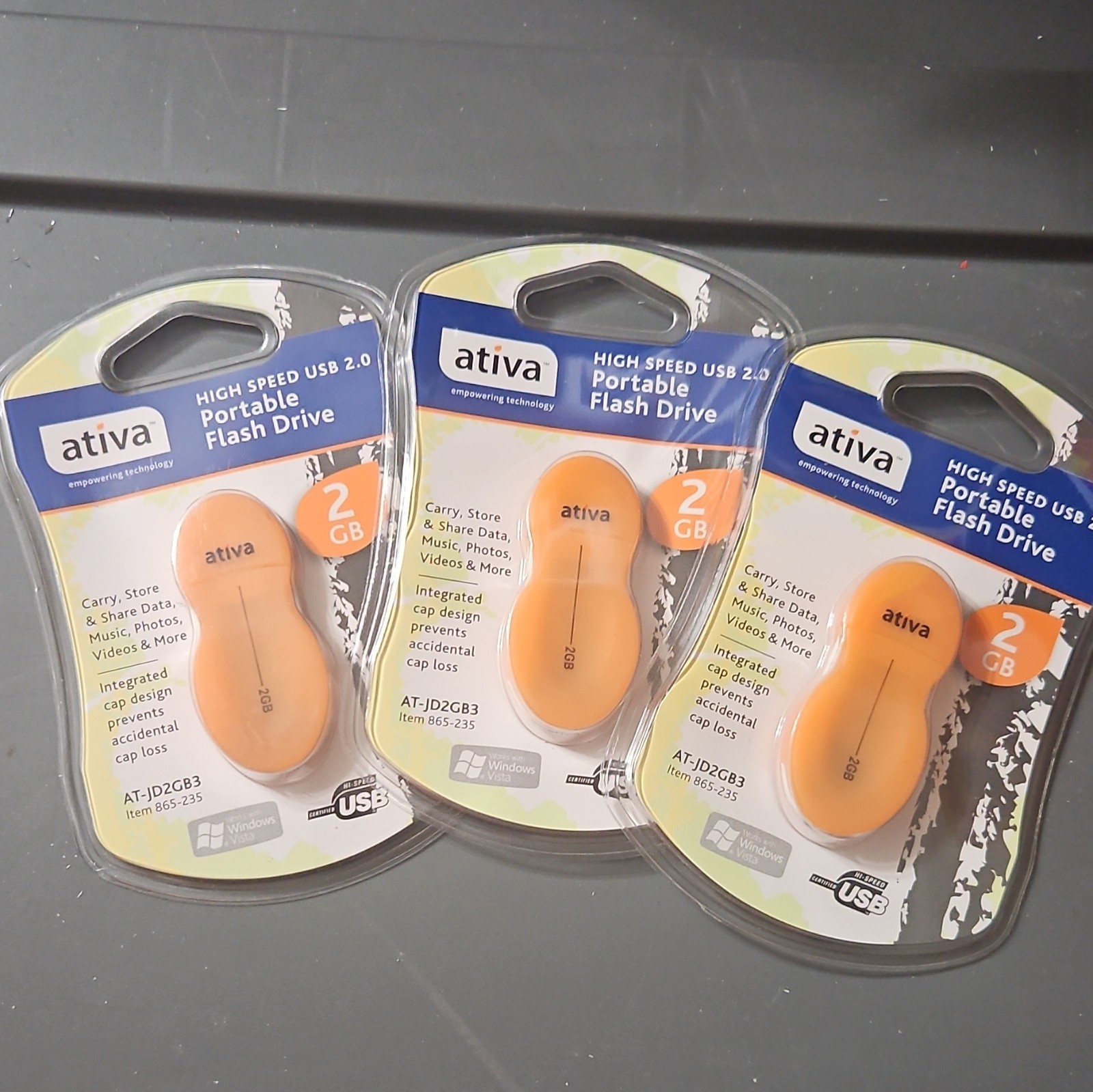 3 Ativa AT-JD2GB3 2GB USB 2.0 Flash Drive Orange Removable Windows