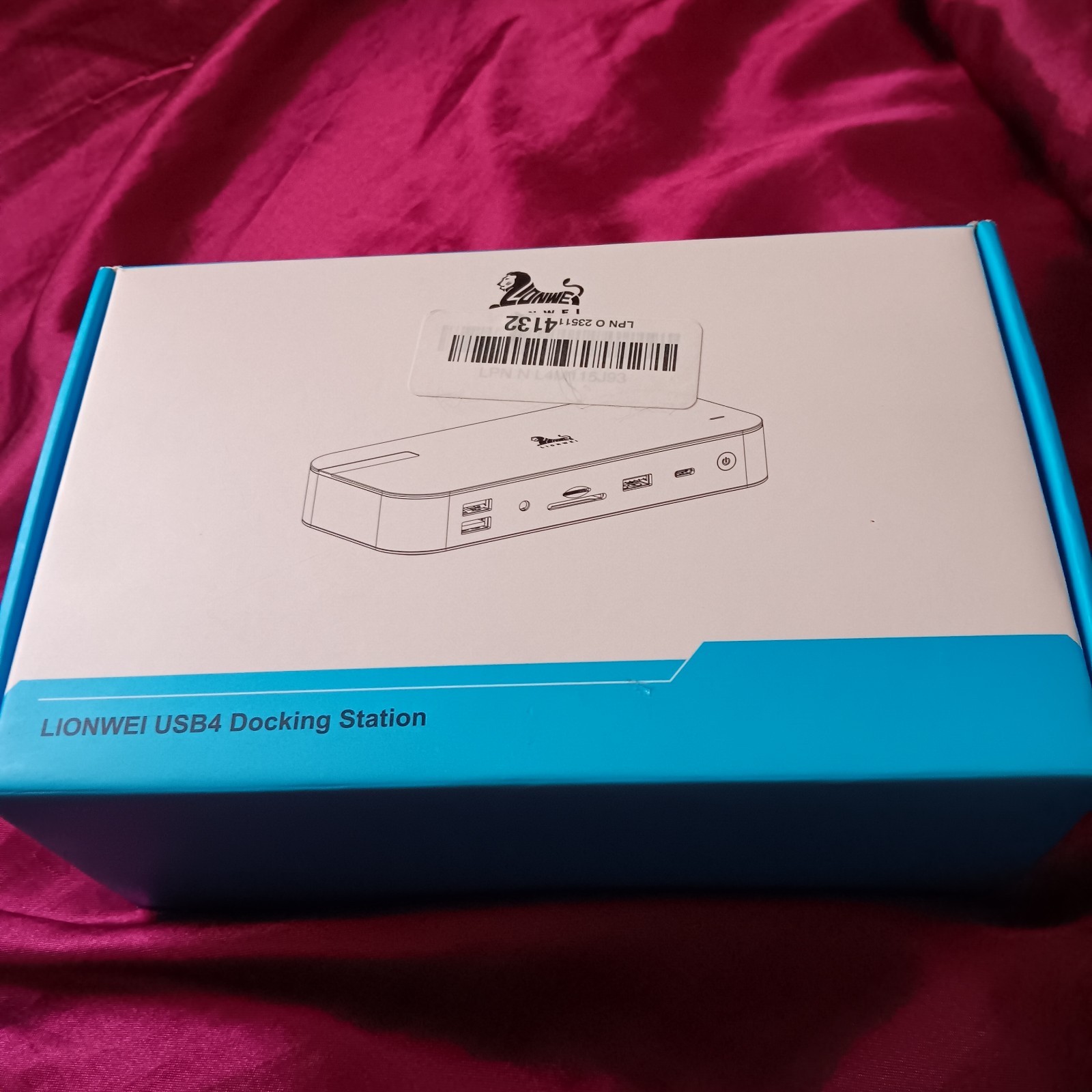 lionwei usb4 docking station