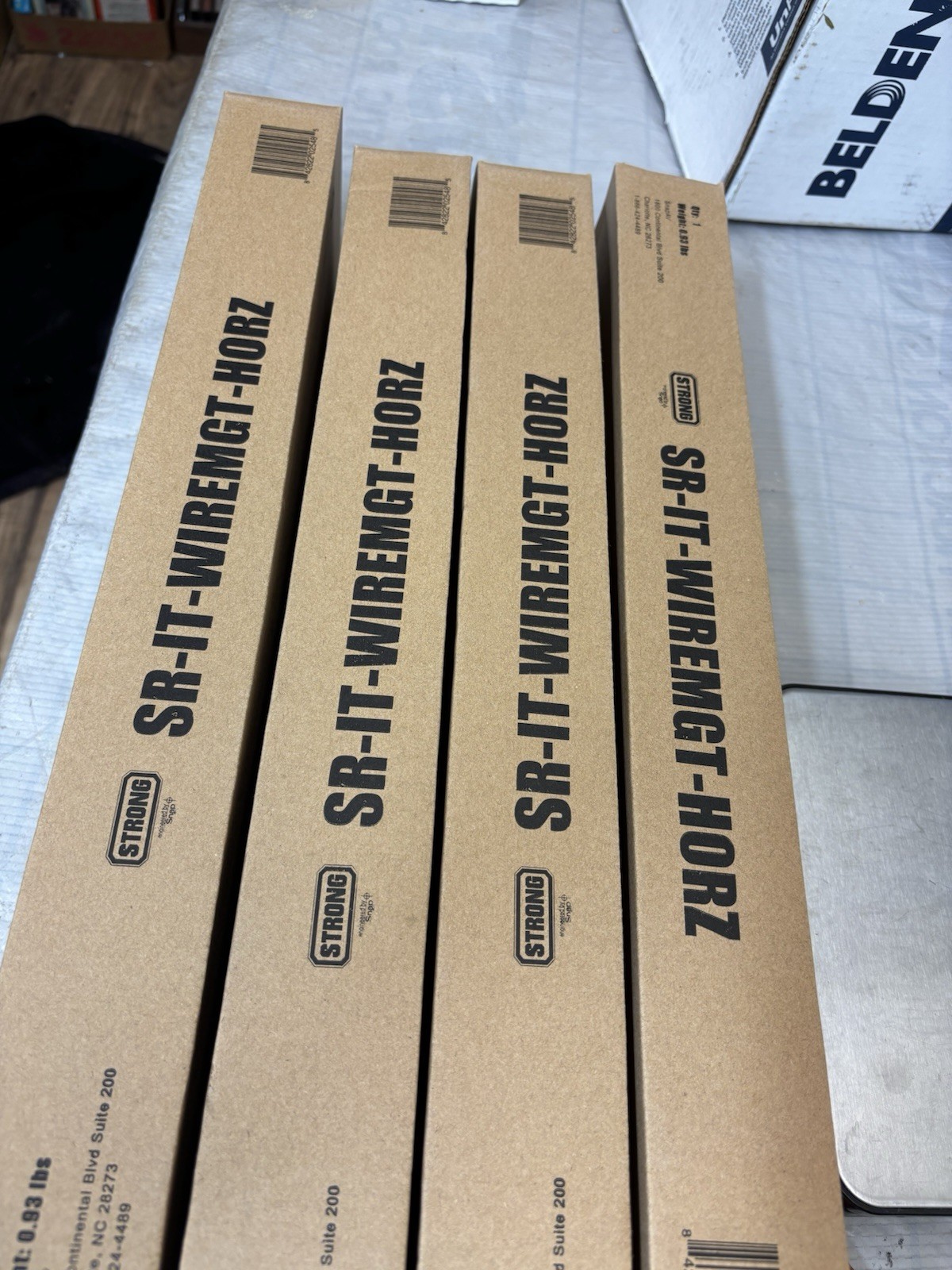 Strong SR-IT-WIREMGT-HORZ 1U 19 " Horizontal Rack Mount Wire Management (QTY 4)