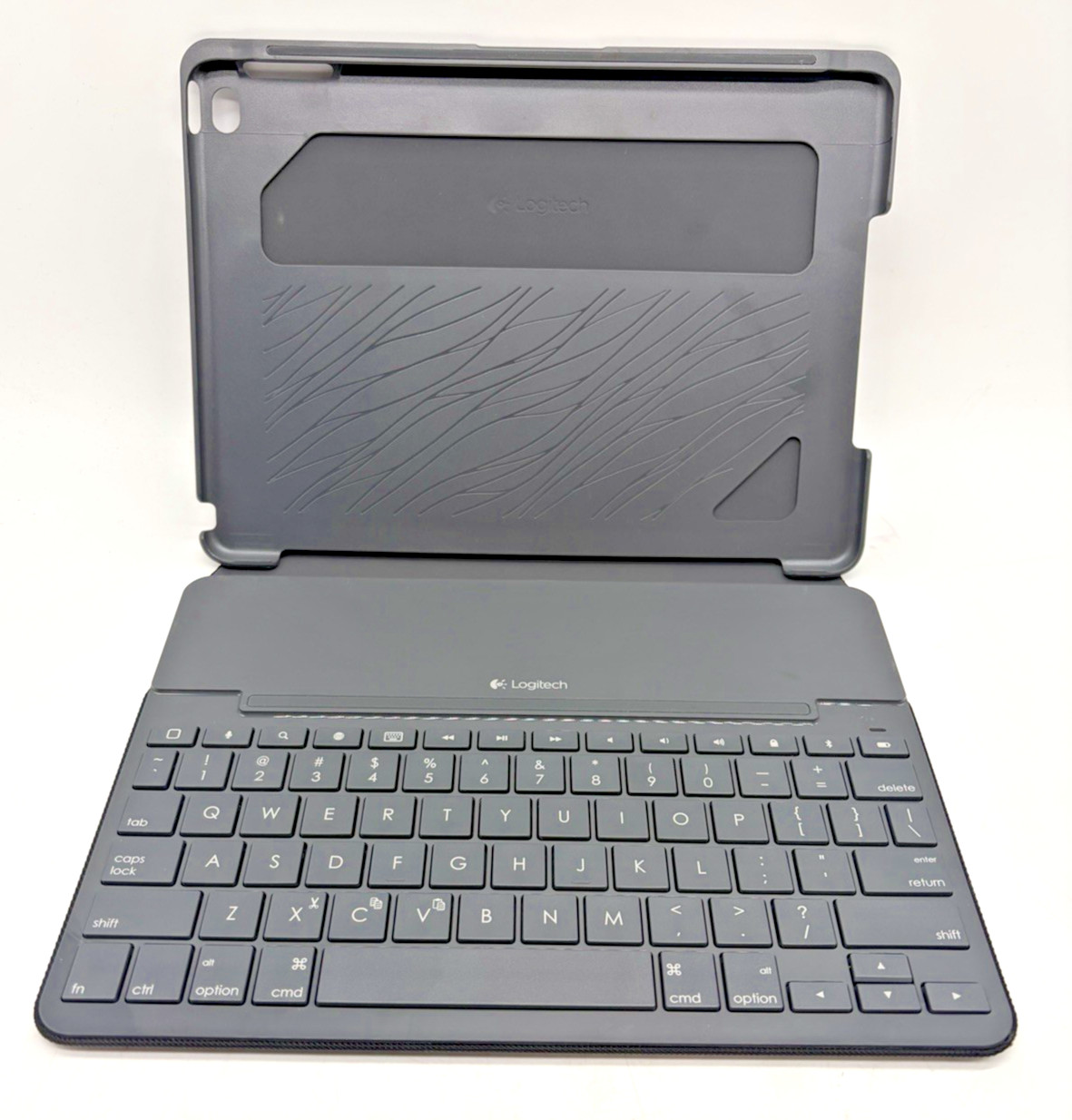 Logitech Logi Slim Folio Case Keyboard Y-R0051 For iPad 5th 6th Gen 820-007-564