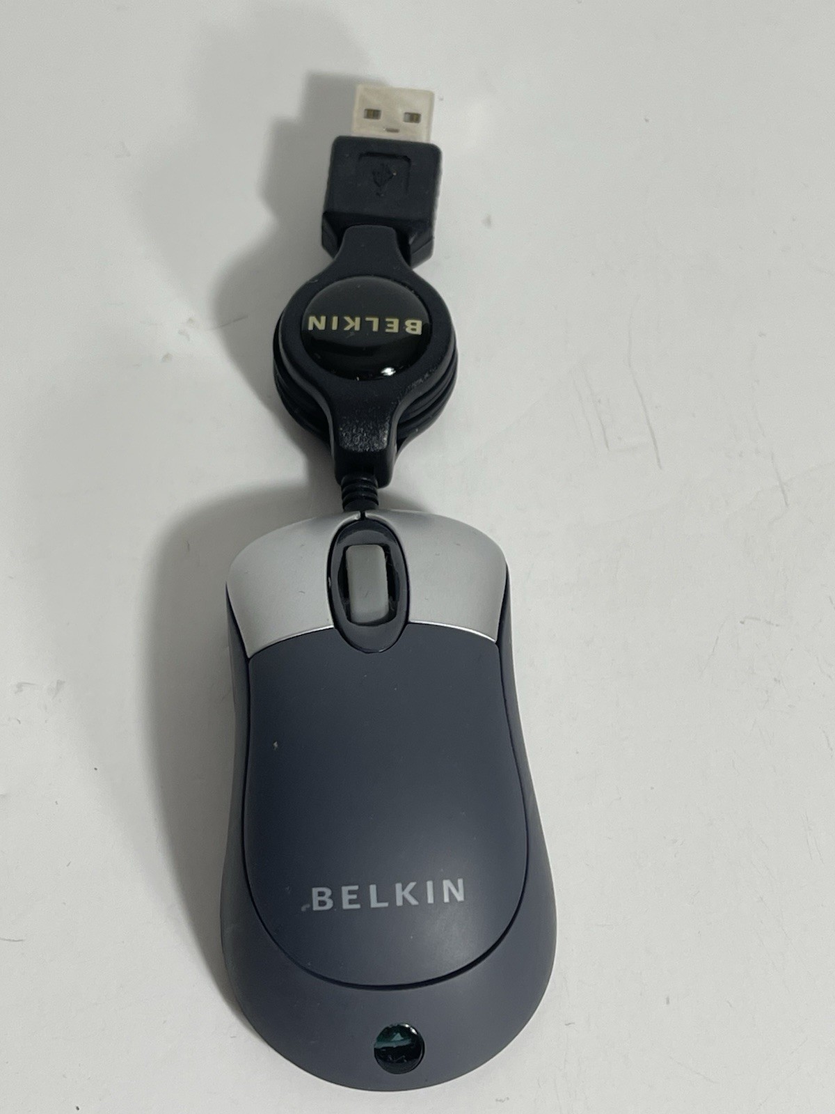 Belkin Mini Retractable Travel Size Mouse F5L016 USB Compact Black