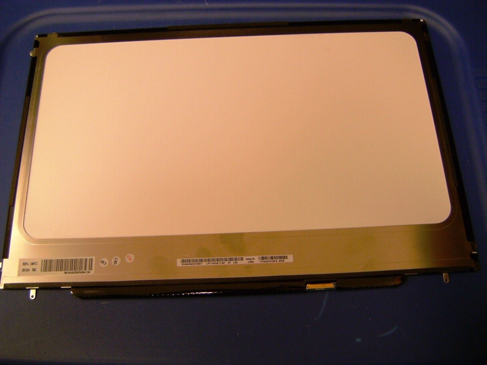 Genuine Apple MacBook Pro 17" A1297 Display Screen - LP171WU6-TLB1 (Non-working)