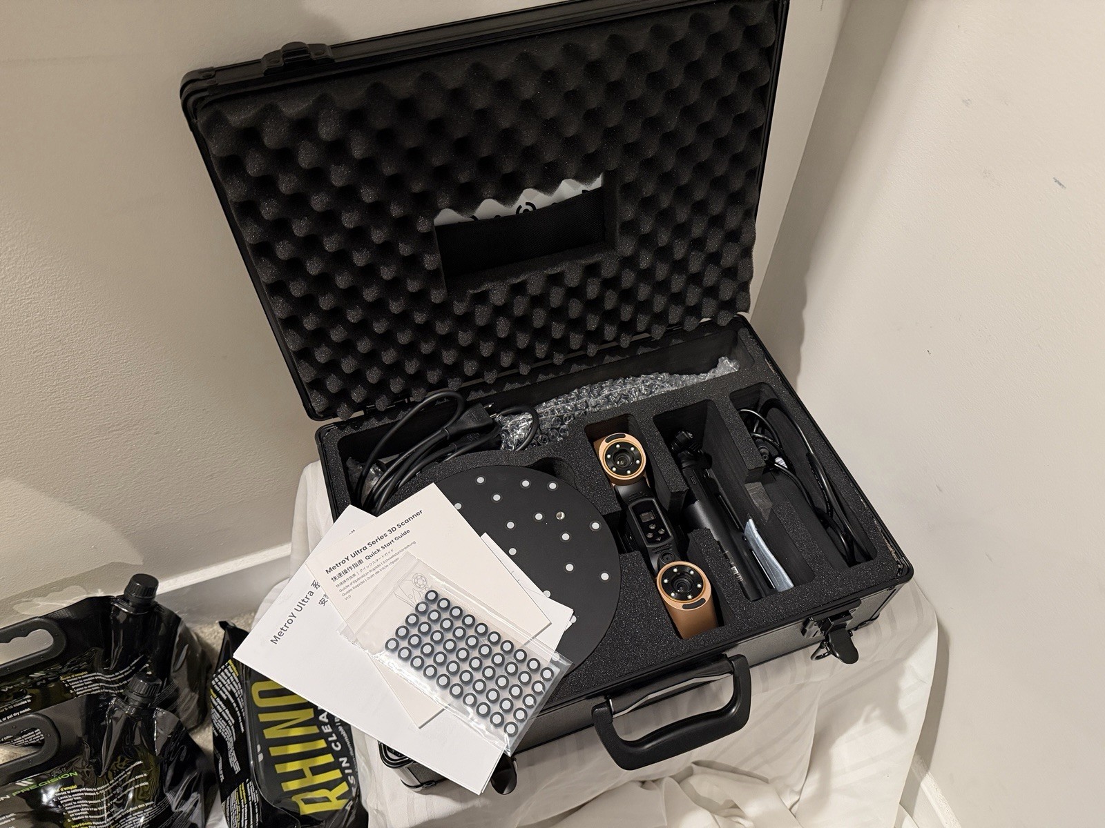 Revopoint Metro Y Ultra MetroY 3D Scanner + Accessories