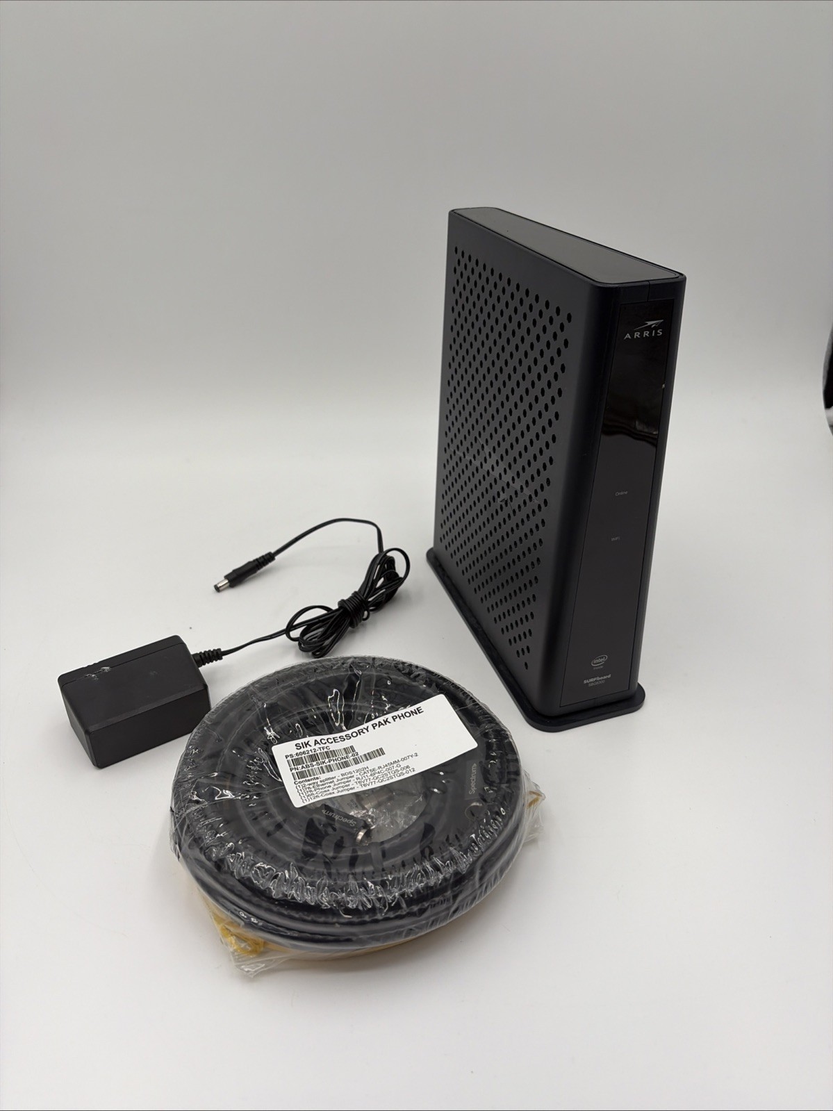 ARRIS SURFboard SBG8300 DOCSIS 3.1 Gigabit Modem & AC2350 Dual Band Wi-FI
