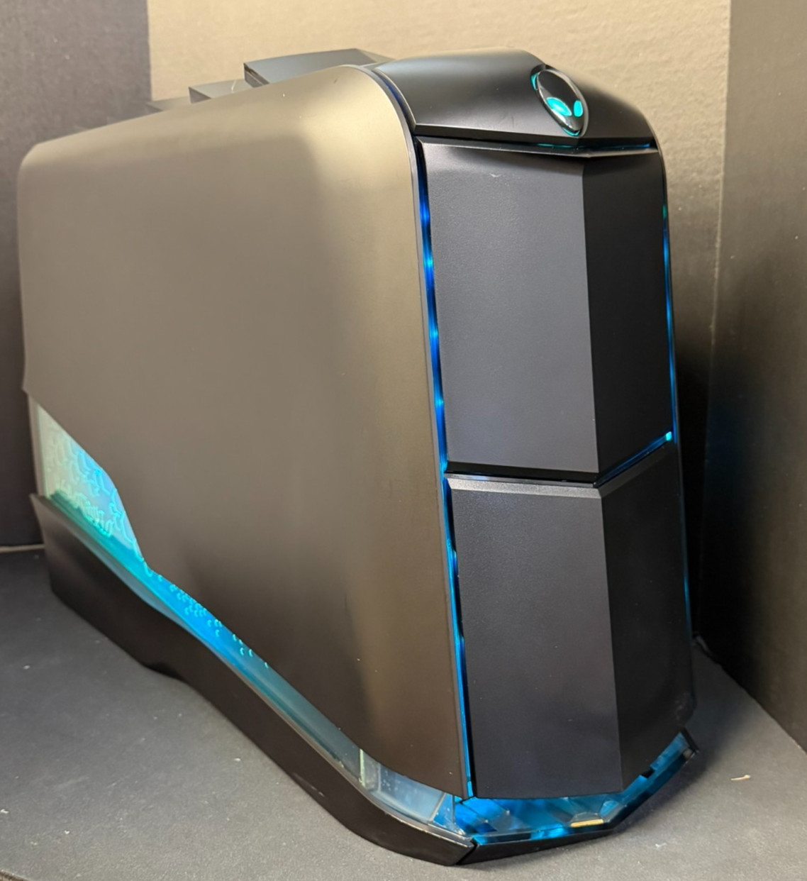 Alienware Aurora R4 Intel i7-3820 32GB RAM RX580 8GB 250GB SSD Gaming Desktop PC