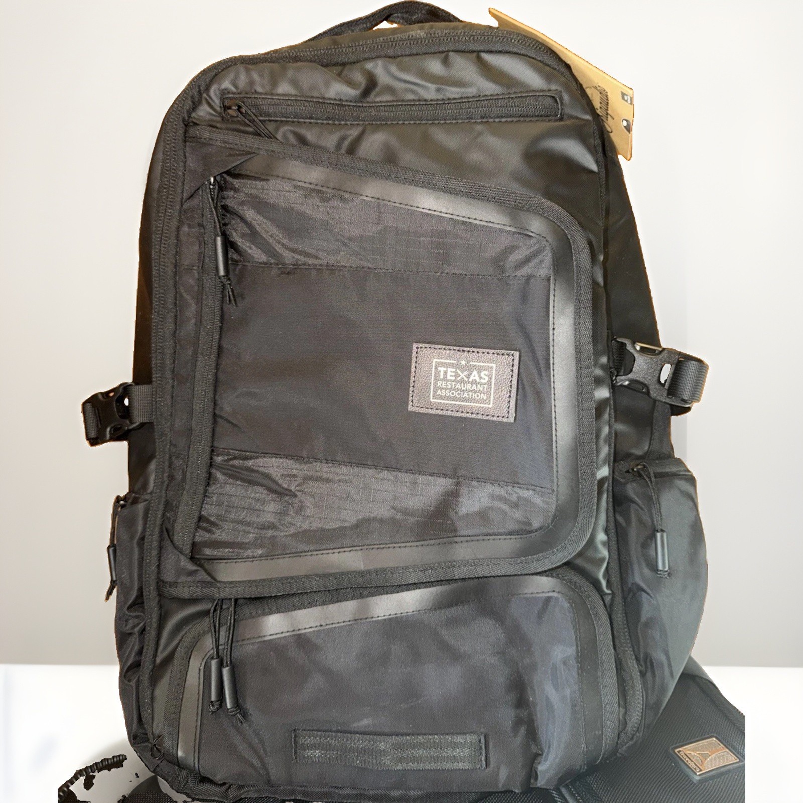 Nomatic Essential Travel Backpack NWT 20L-30L Expandable Laptop TSA Carry On