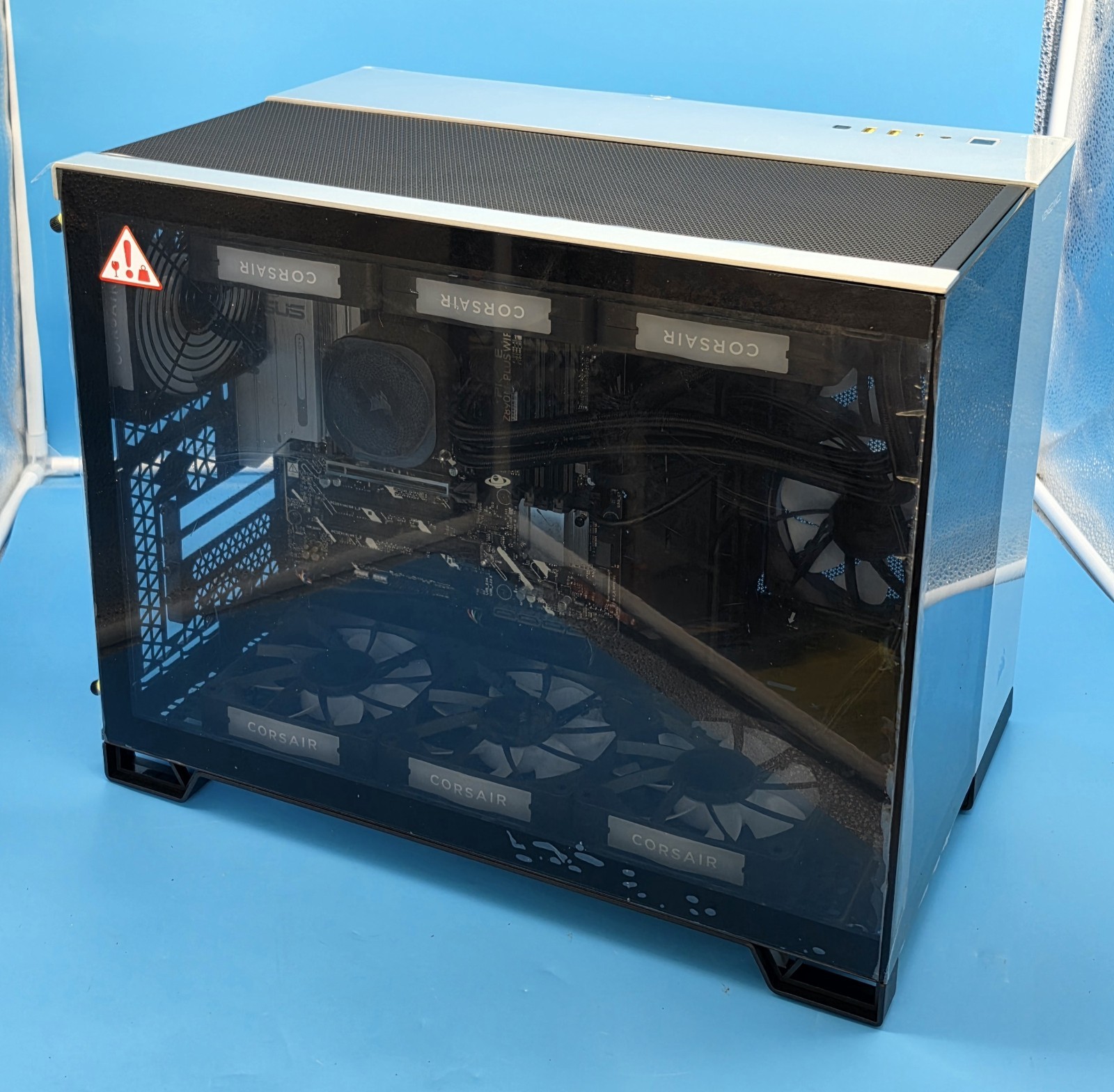 Corsair Vengeance i5200 barebones Gaming PC 285K -  NO ram, SSD, or GPU. 