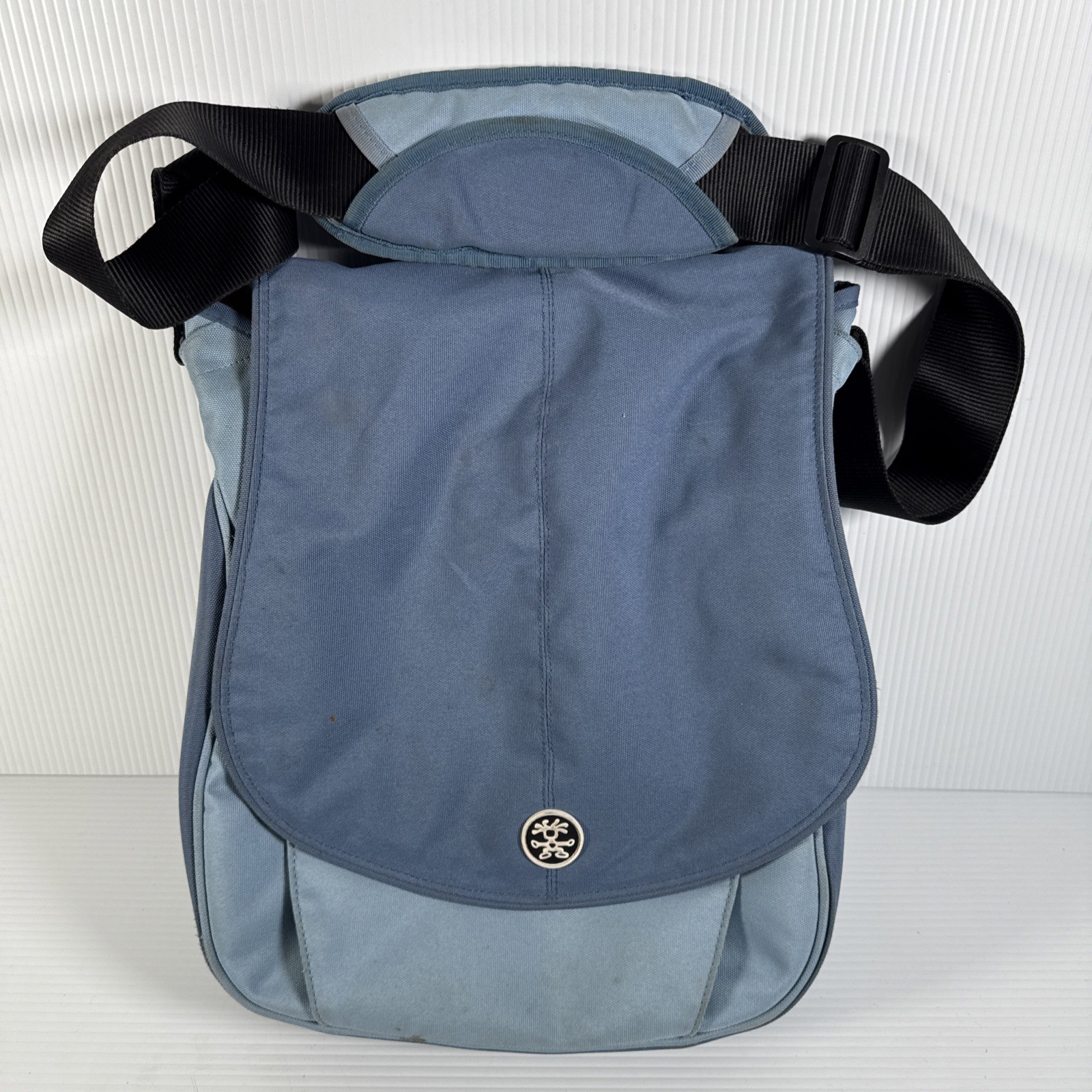 Crumpler The Luncheon Messenger Bag - Blue Laptop Bag