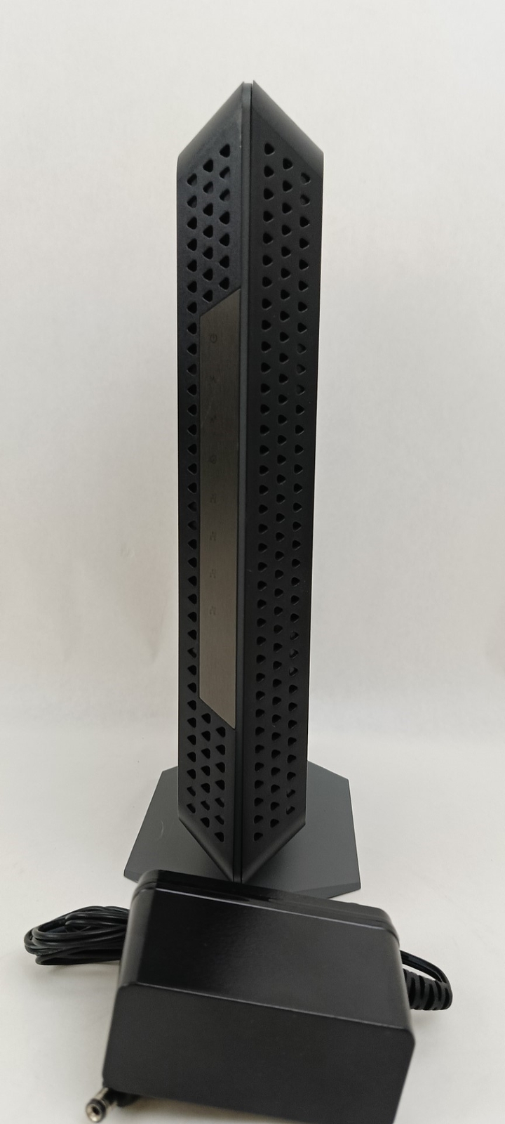NETGEAR Nighthawk 32 x 8 DOCSIS 3.1 Cable Modem CM1200 - Black U