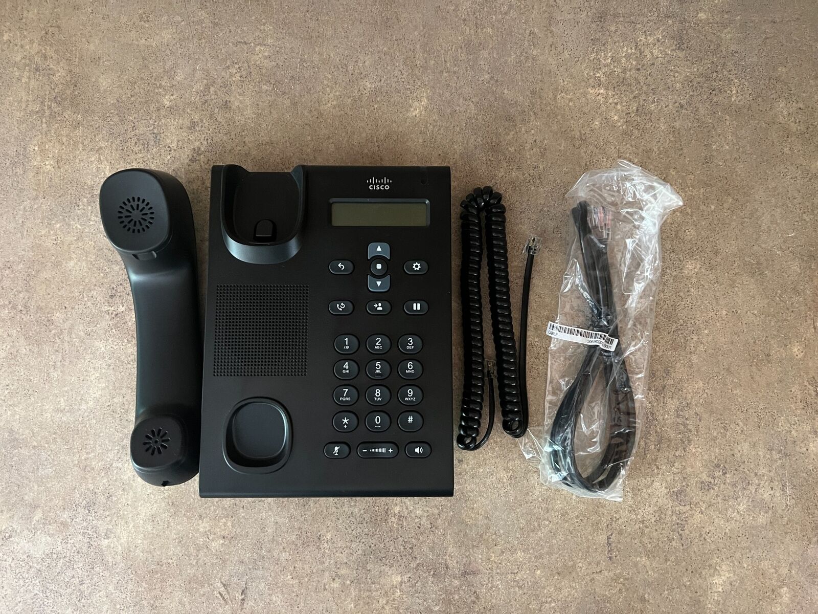 CISCO UNIFIED SIP PHONE CP-3905 W/ STANDARD HANDSET, CHARCOAL NT-1