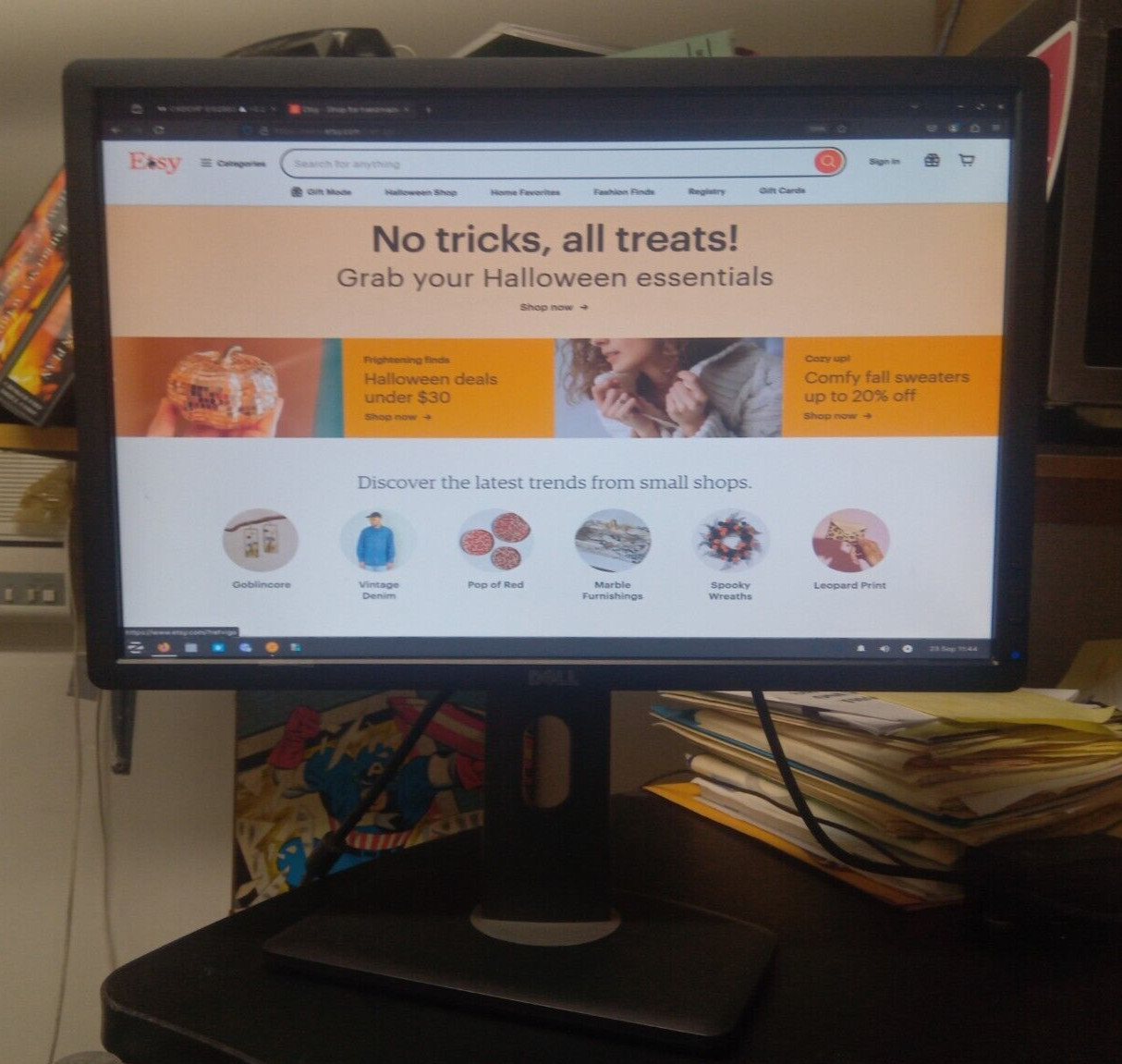 DELL 22" LCD Flatpanel Monitor with VGA, DVI, DP, USB Ports 0FJ44J Used Working 