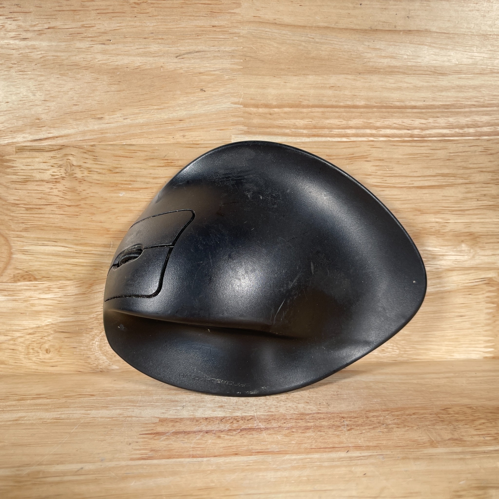 Hippus M2WB Black Wired 2 - Button Scroll Wheel Light Click HandShoe Mouse