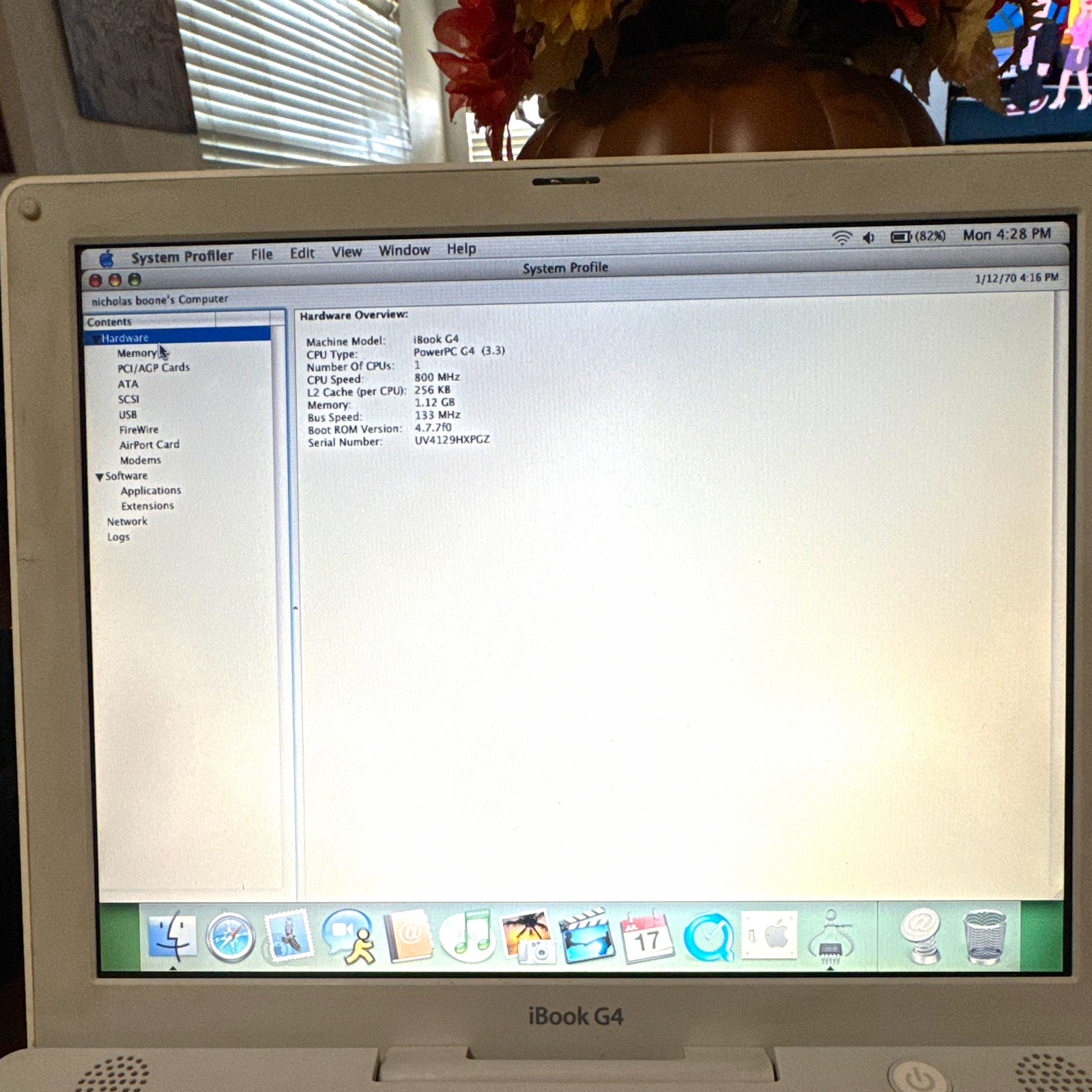 Apple iBook G4 12" White 800MHz PowerPC G4 1.12GB RAM Mac OS X 10.3.2 w/discs