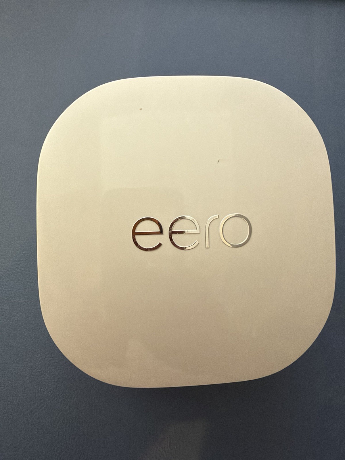 EERO 6+ Plus Dual-Band Wi-Fi 6E Mesh Router - R010001- With Power Cord