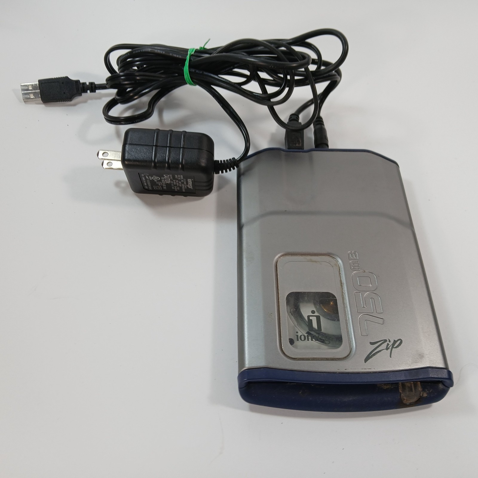 iomega Zip 750MB USB External Drive Model Z750USB