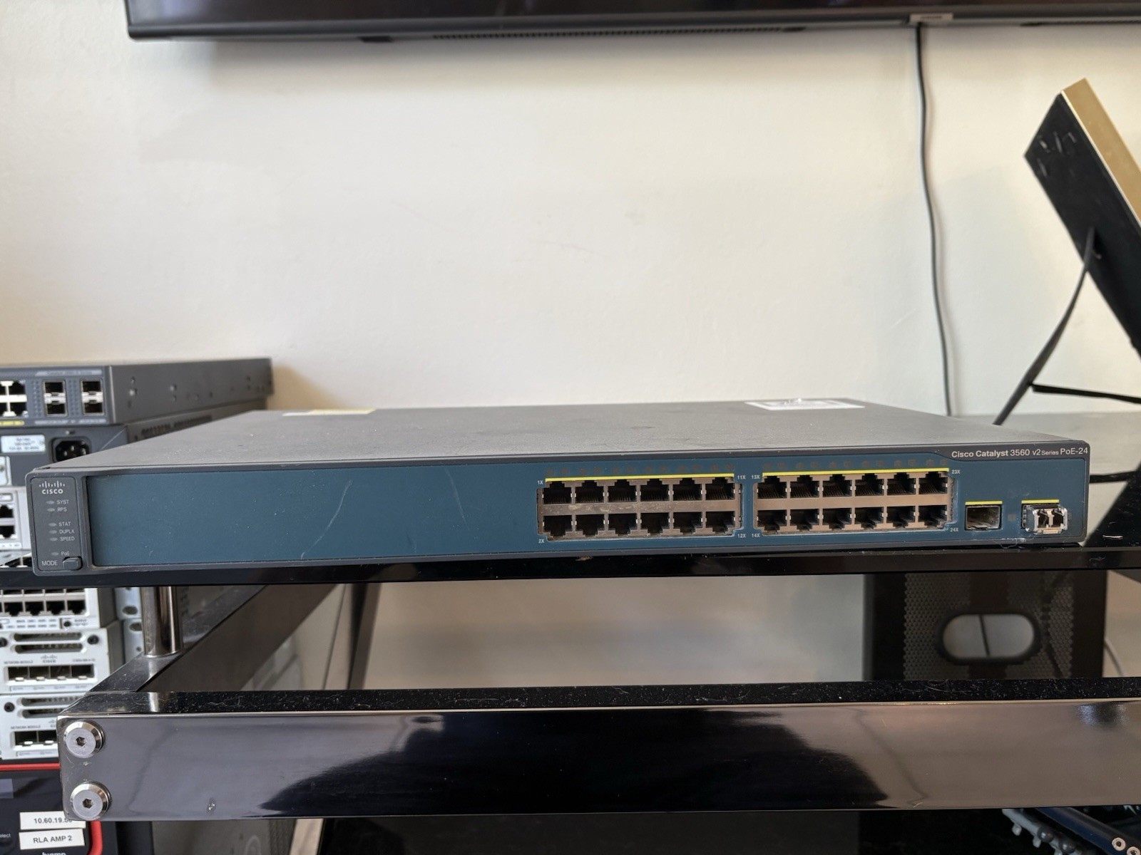 Cisco WS-C3560V2-24PS-S 24-Port PoE Switch Tested Power On