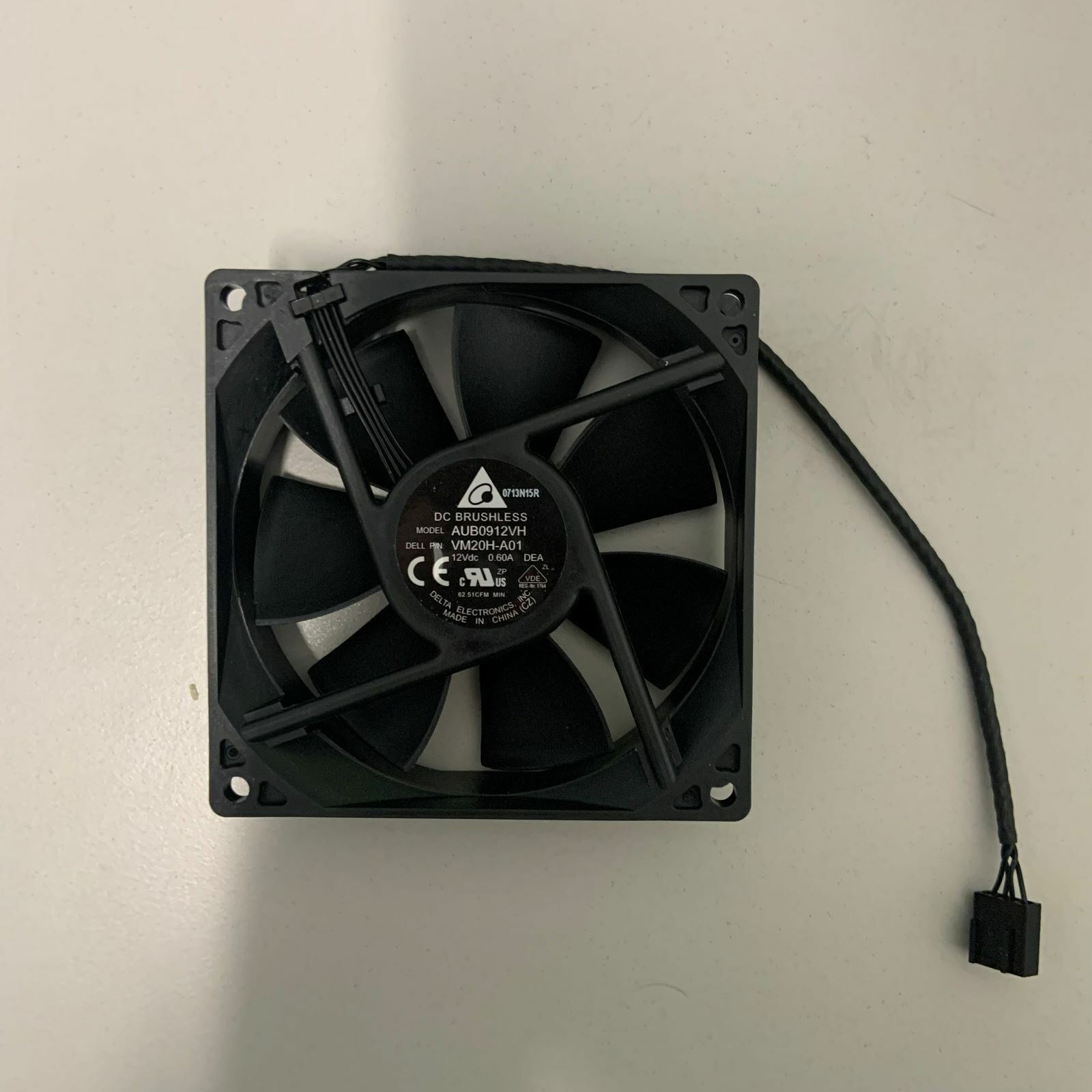 Genuine Delta 12V 0.60A 90mm System Case Fan 4 Pin AUB0912VH VM20H-A01 0VM20H