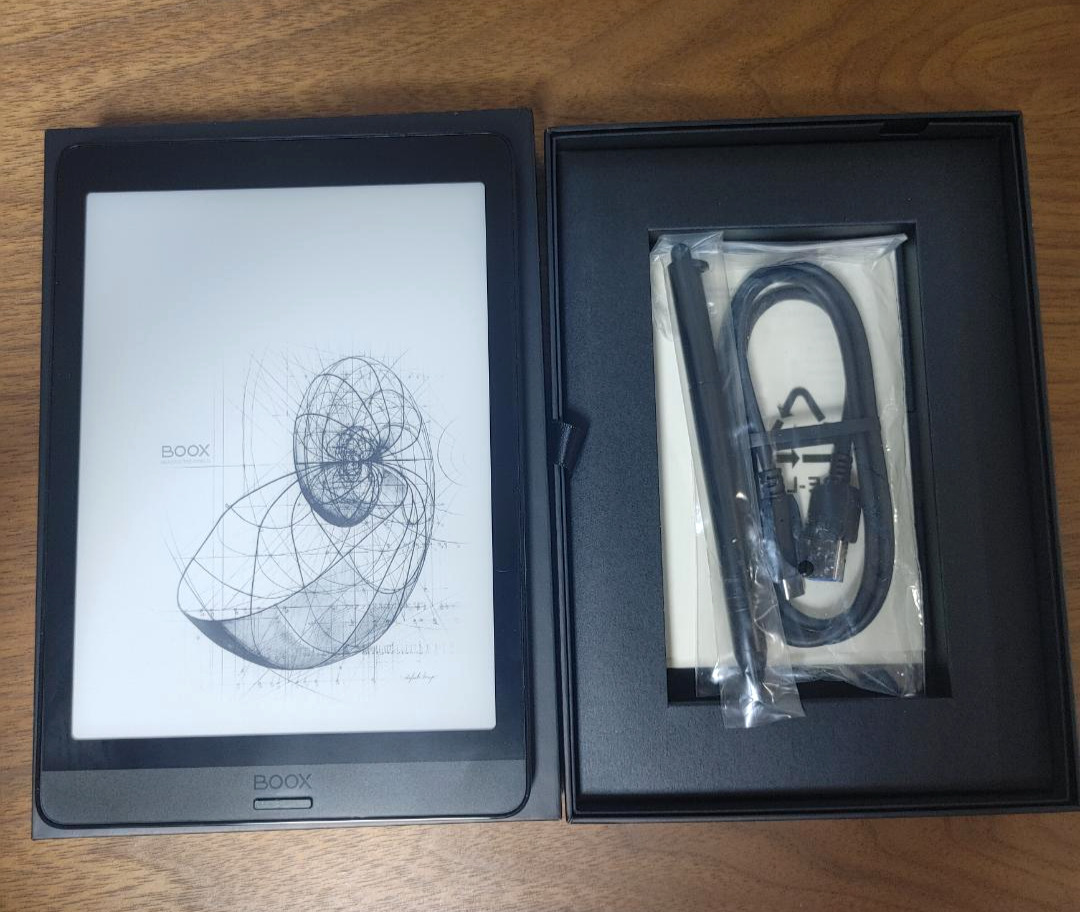 Onyx BOOX Nova 3 E-ink 7.8 inch Tablet E-book Reader Used Tested W/Box Japan