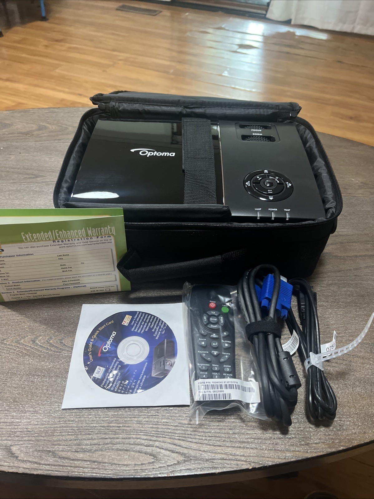 Optoma Projector Widescreen Projector  16:9 EP761 Daeptlg w Cord ,Remote+ Case