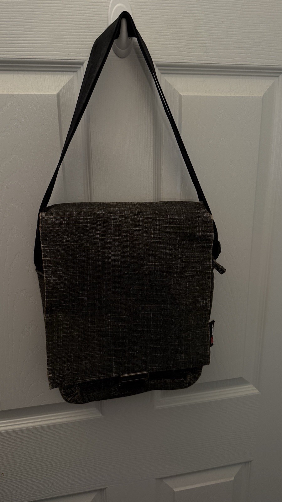Booq Fibre Collection Vertical Tablet Carrier Bag with Strap