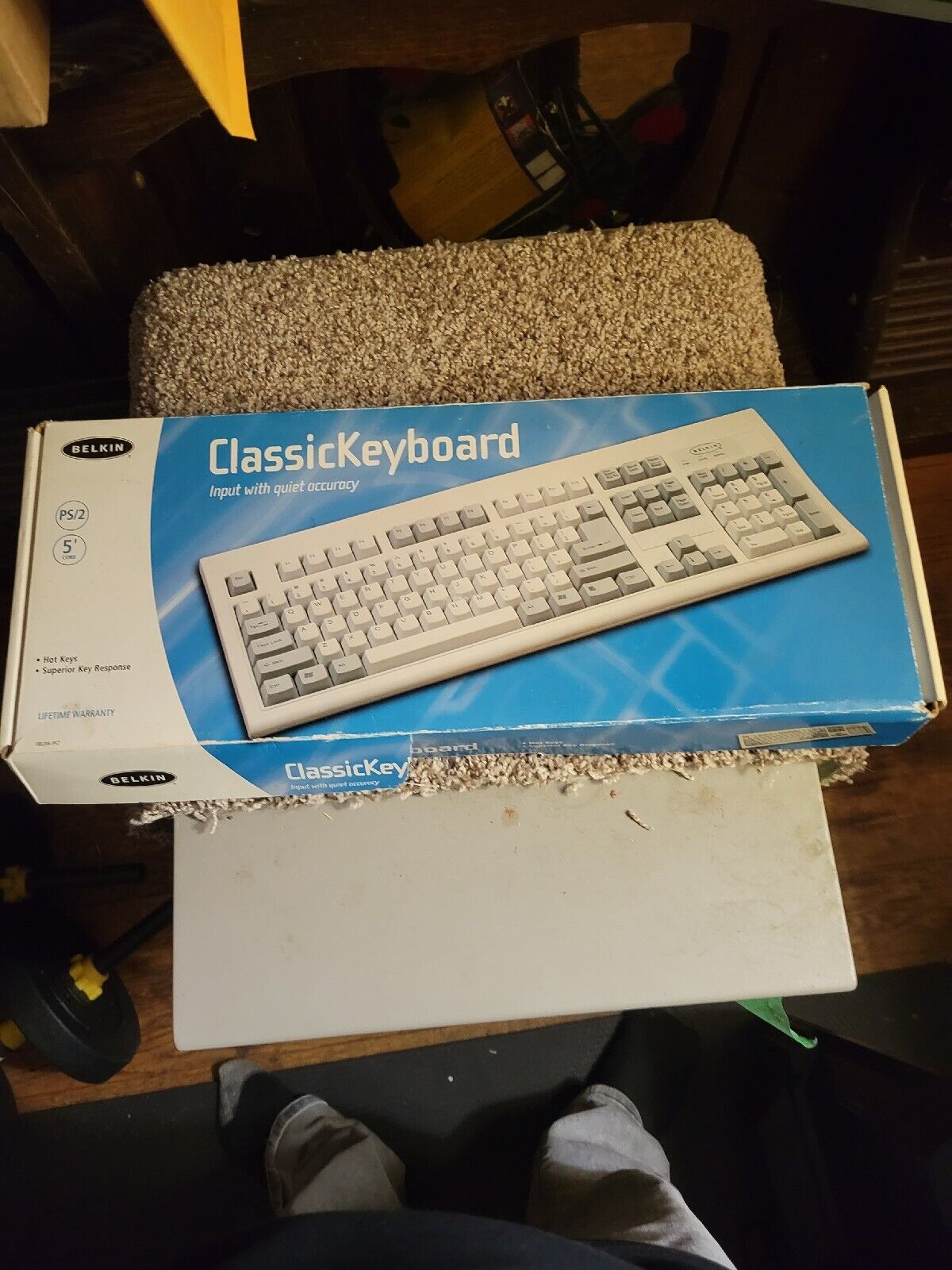 Belkin Classic Keyboard Hot Keys 5' Cord PS/2 Port