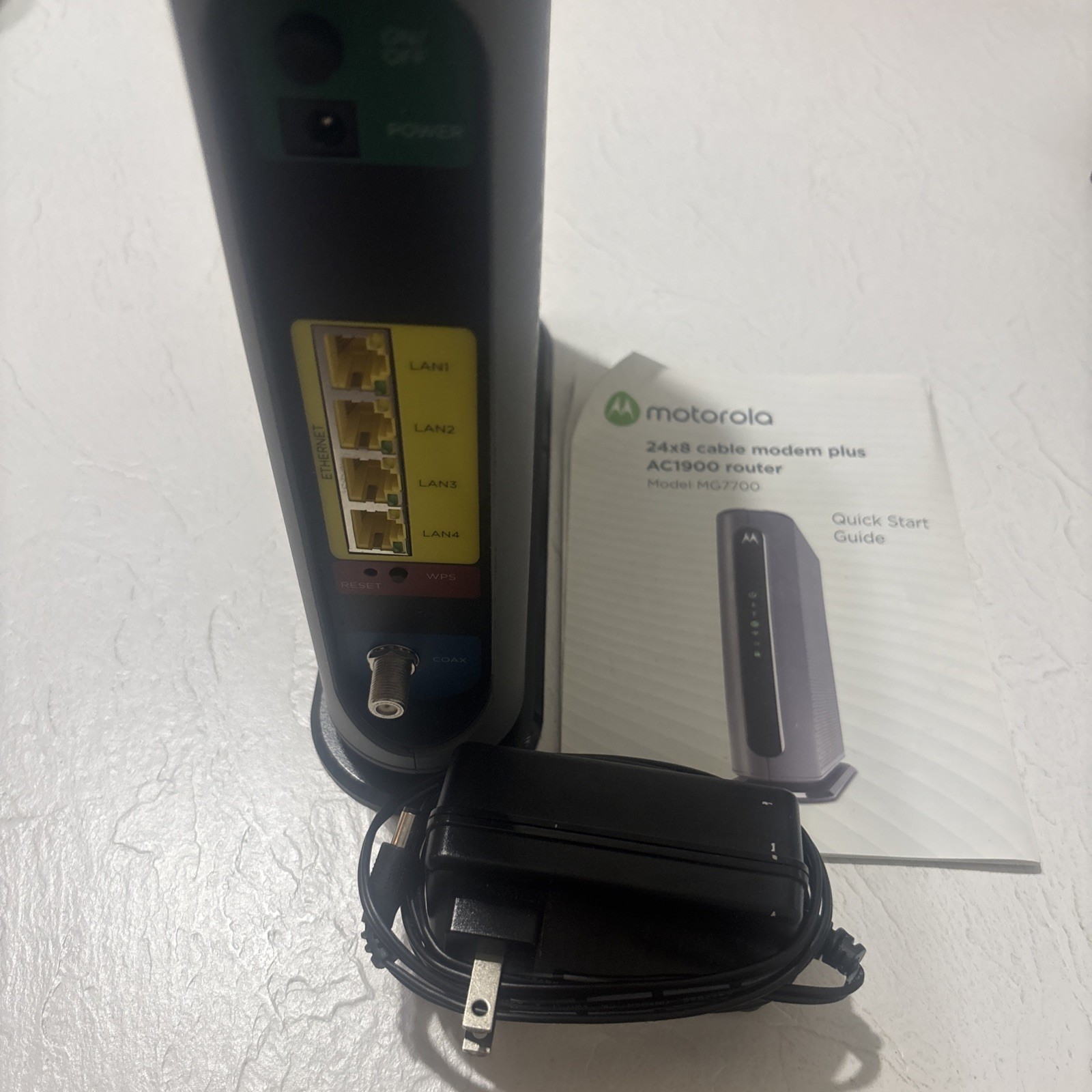 Motorola Model MG7700 24x8 Cable Modem Plus AC 1900 Wi-Fi Modem / Router