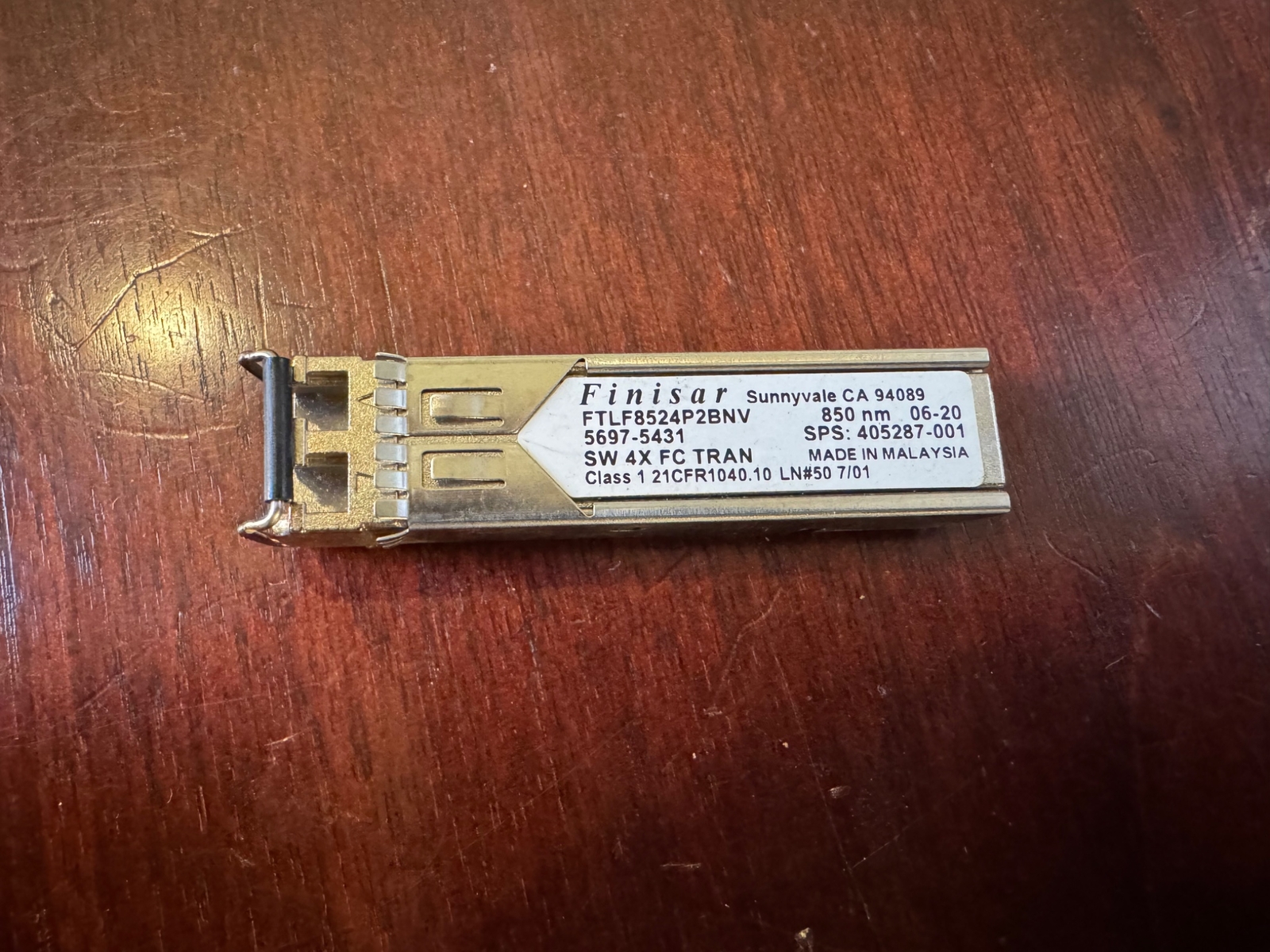 Finisar 4.25 Gb/s Short-Wavelength SFP Transceivers FTLF8524P2BNV 5-Pack