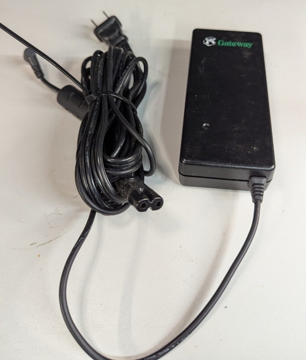 Gateway SA70-3105 AC Adapter 19v 3.68A 70W Power Supply For Gateway