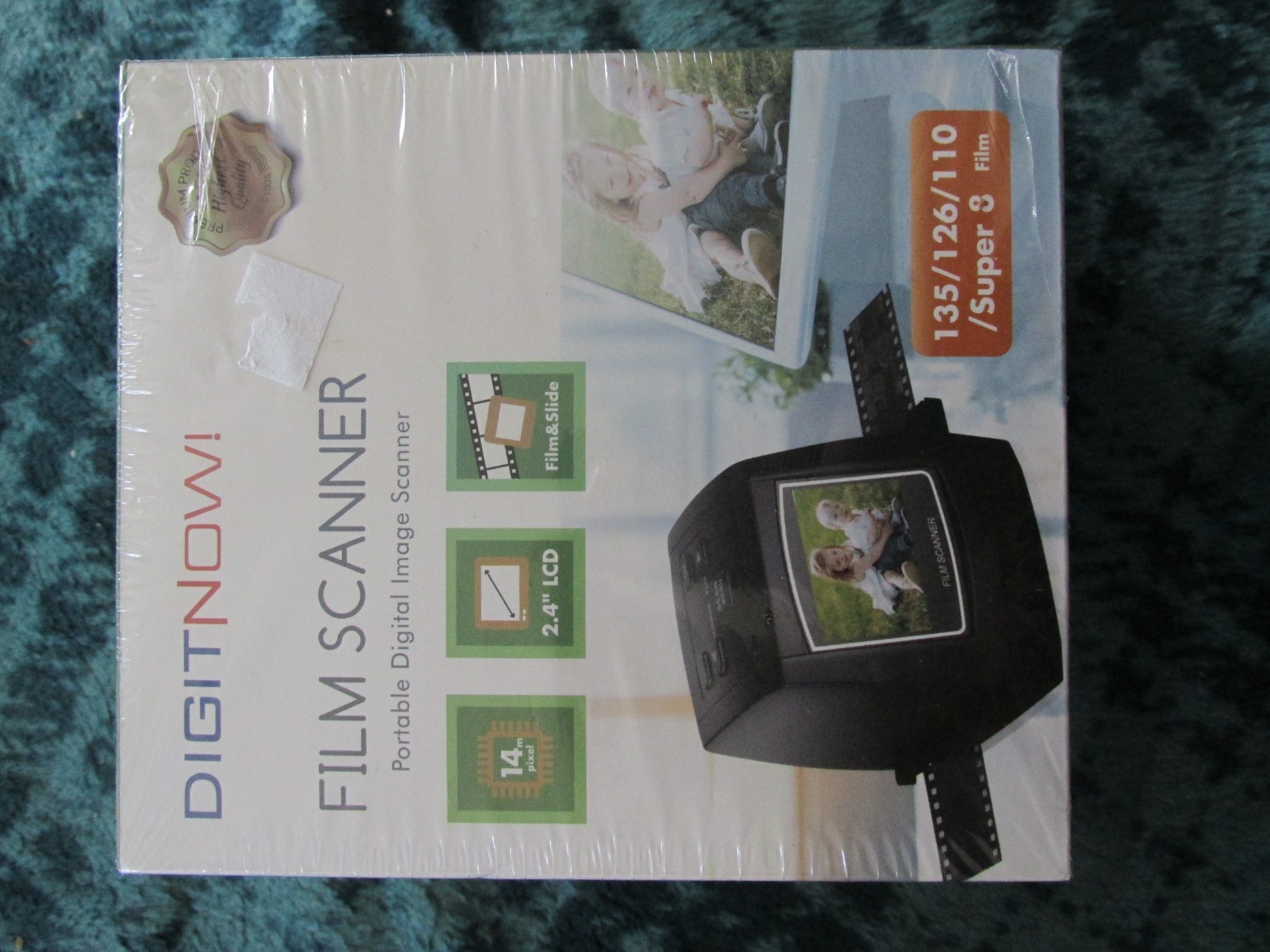 DIGITNOW 14MP All-in-1 Film & Slide Scanner, Converts 135 110 126 and Super 8