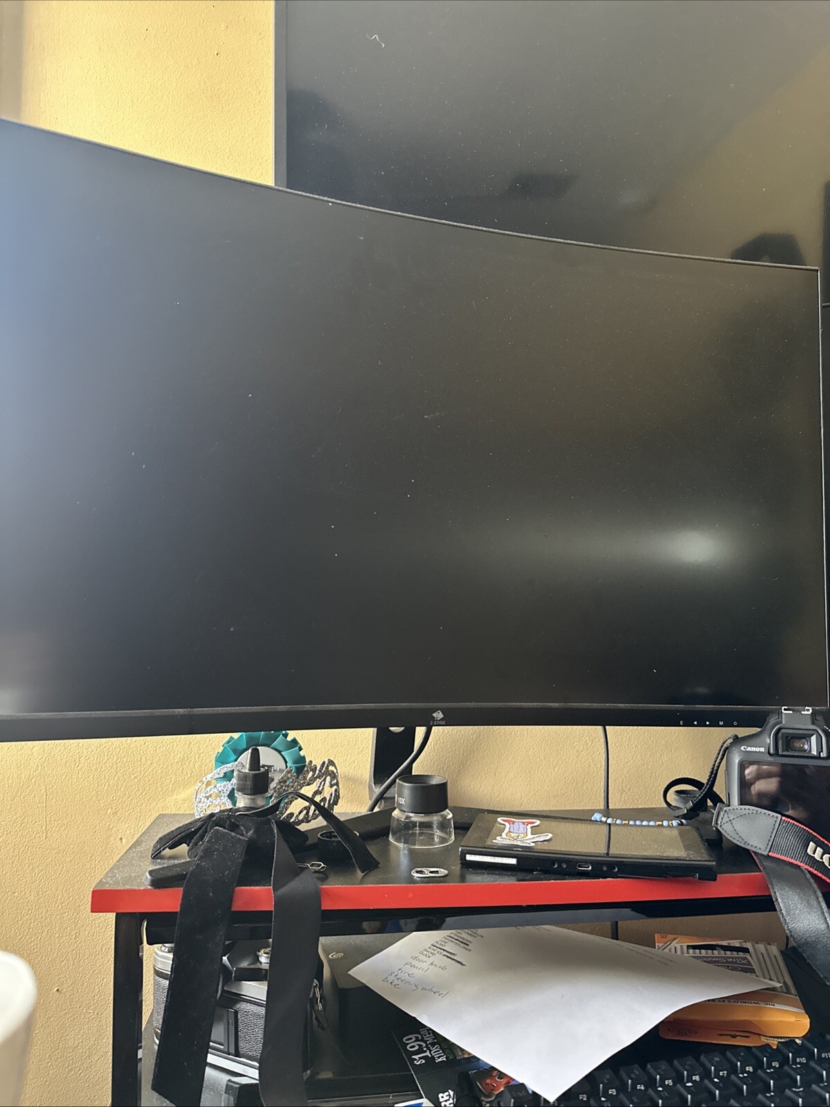 Z-Edge 32 inch Curved Monitor 