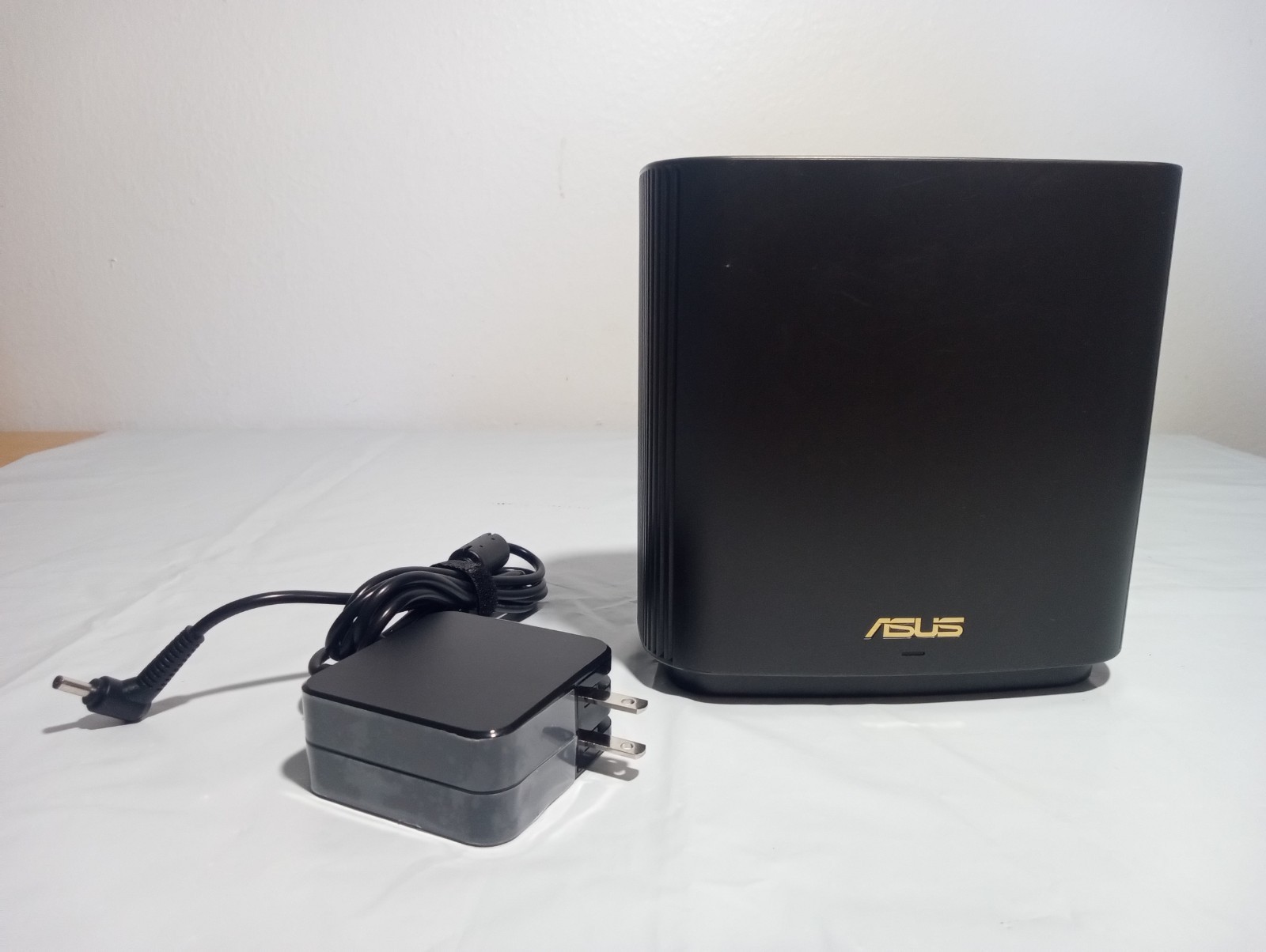 ASUS ZenWiFi XT8 Tri-Band Mesh Wifi Router Wi-Fi 6 AX6600 Black - Single Unit