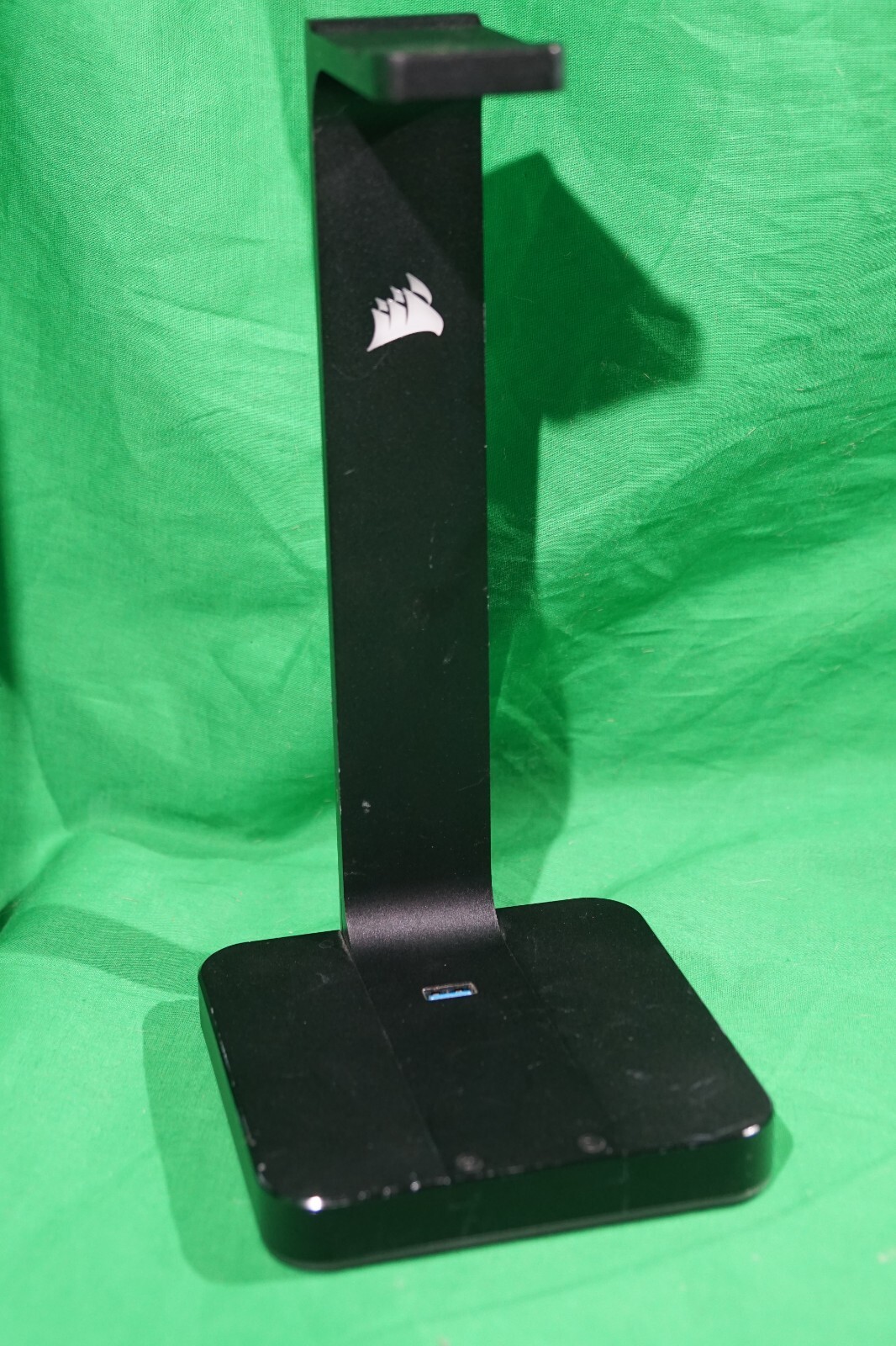 Corsair ST-100 RGB Premium Headset Stand Model RDA0014